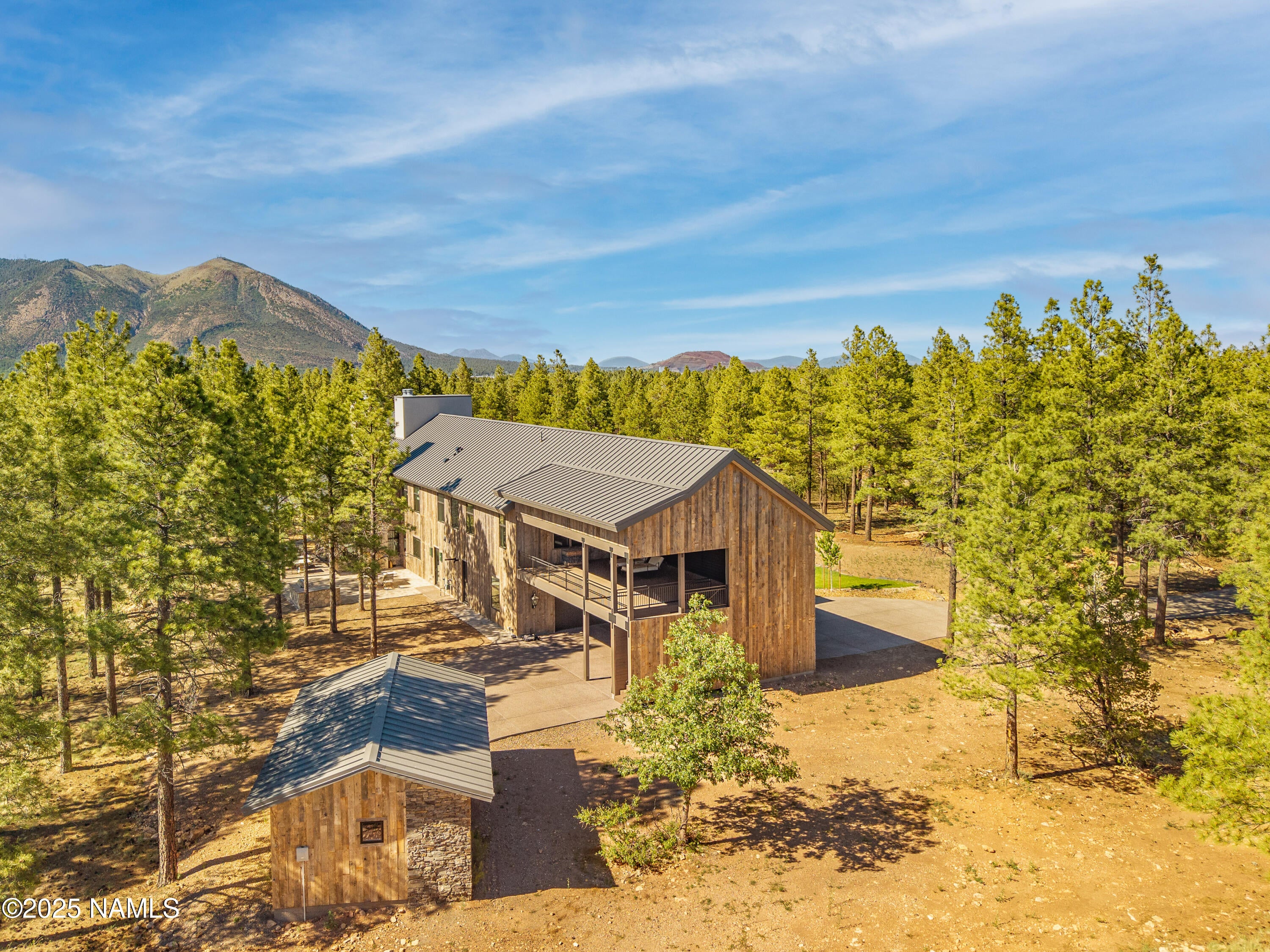 Flagstaff, Arizona, 86004, United States, 4 Bedrooms Bedrooms, ,6 BathroomsBathrooms,Residential,Active,1756325