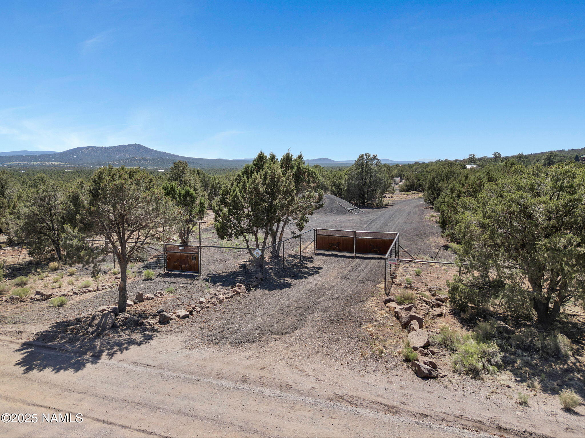 Williams, Arizona, 86046, United States, 3 Bedrooms Bedrooms, ,4 BathroomsBathrooms,Residential,Active,1871833