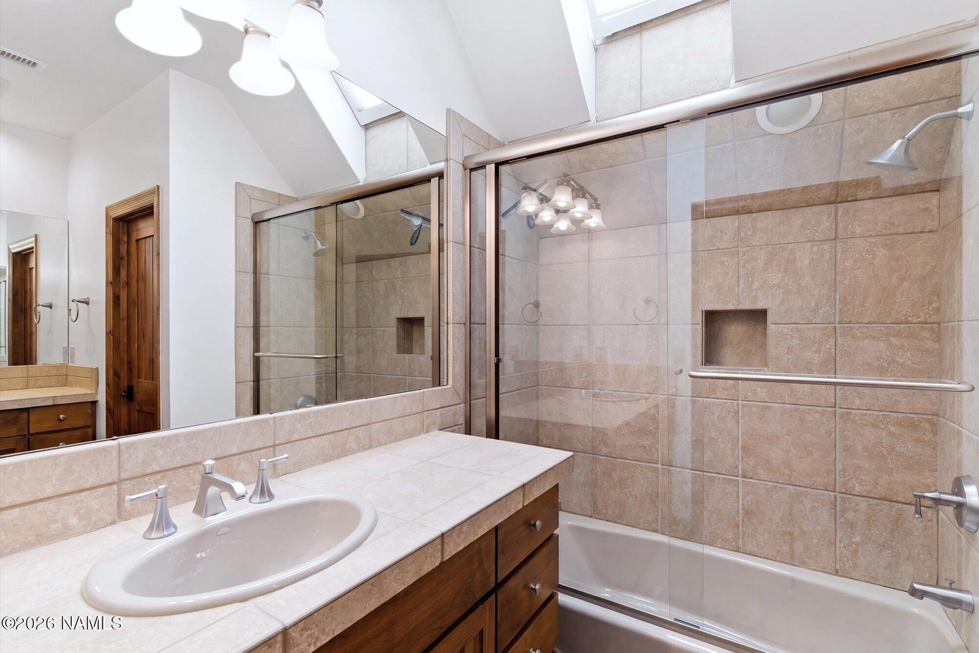 Flagstaff, Arizona, 86005, United States, 4 Bedrooms Bedrooms, ,4 BathroomsBathrooms,Residential,Active,2009412