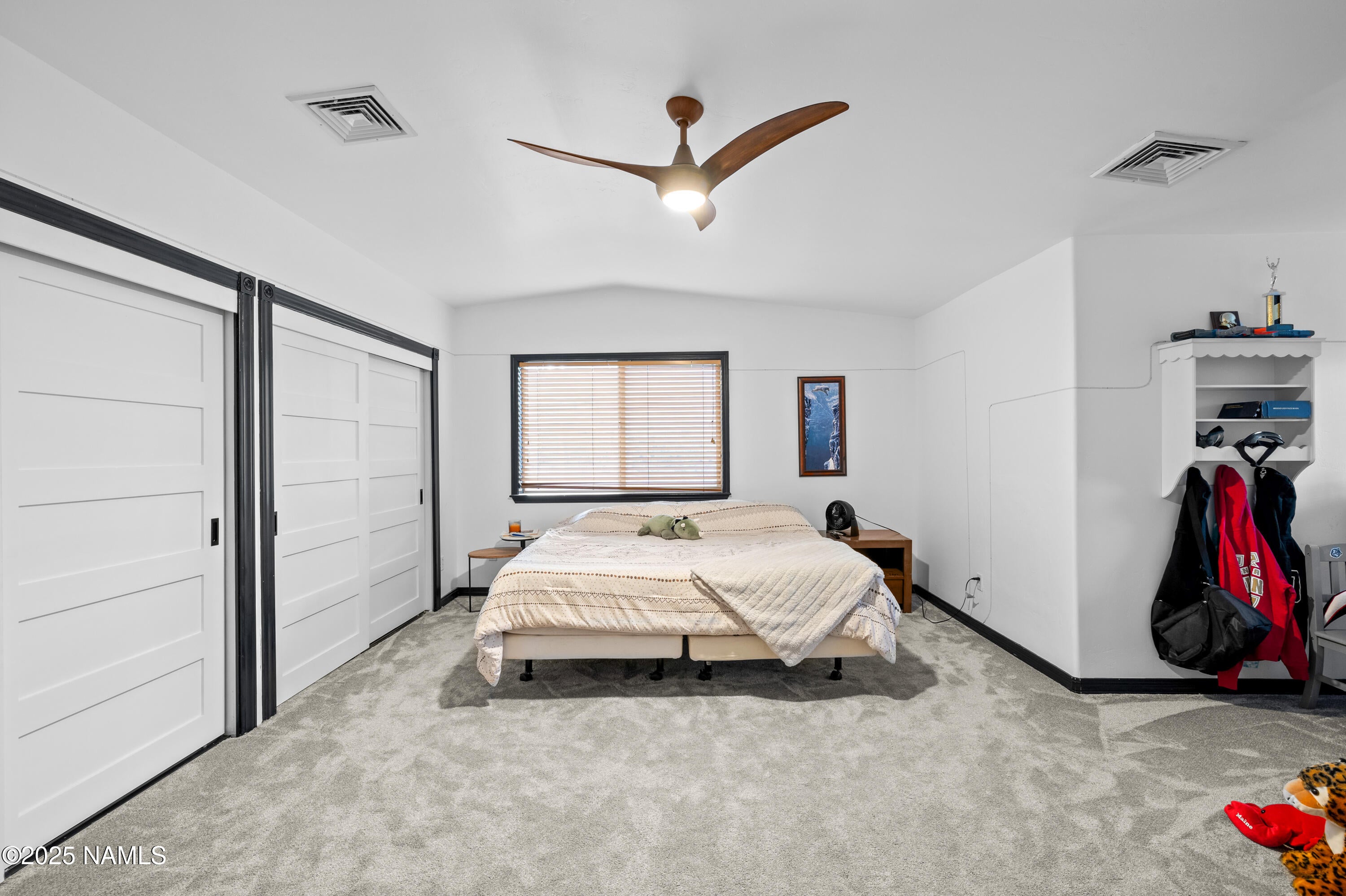 Flagstaff, Arizona, 86001, United States, 5 Bedrooms Bedrooms, ,5 BathroomsBathrooms,Residential,Active,1945089
