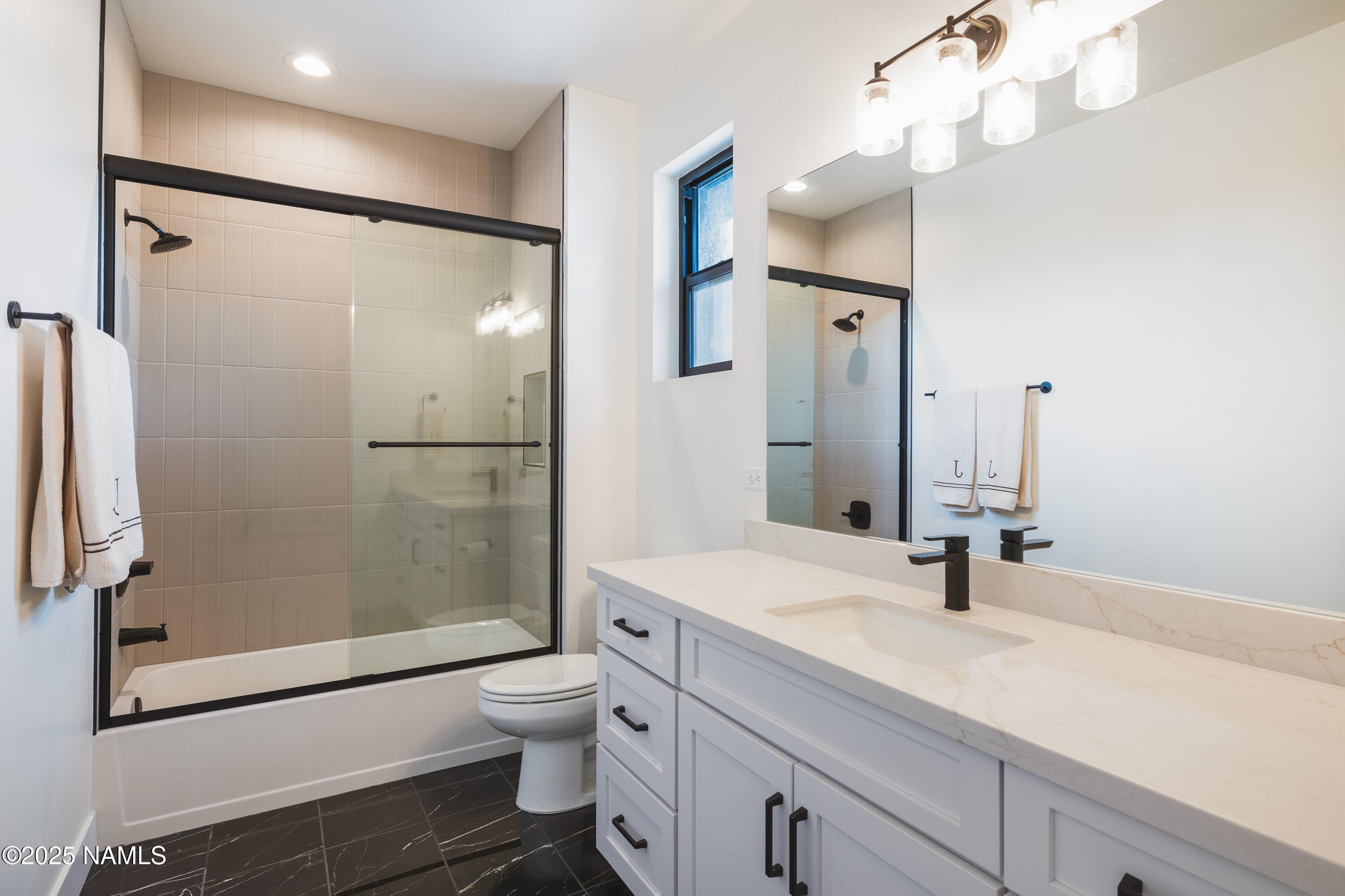 Flagstaff, Arizona, 86005, United States, 5 Bedrooms Bedrooms, ,4 BathroomsBathrooms,Residential,Active,1959522