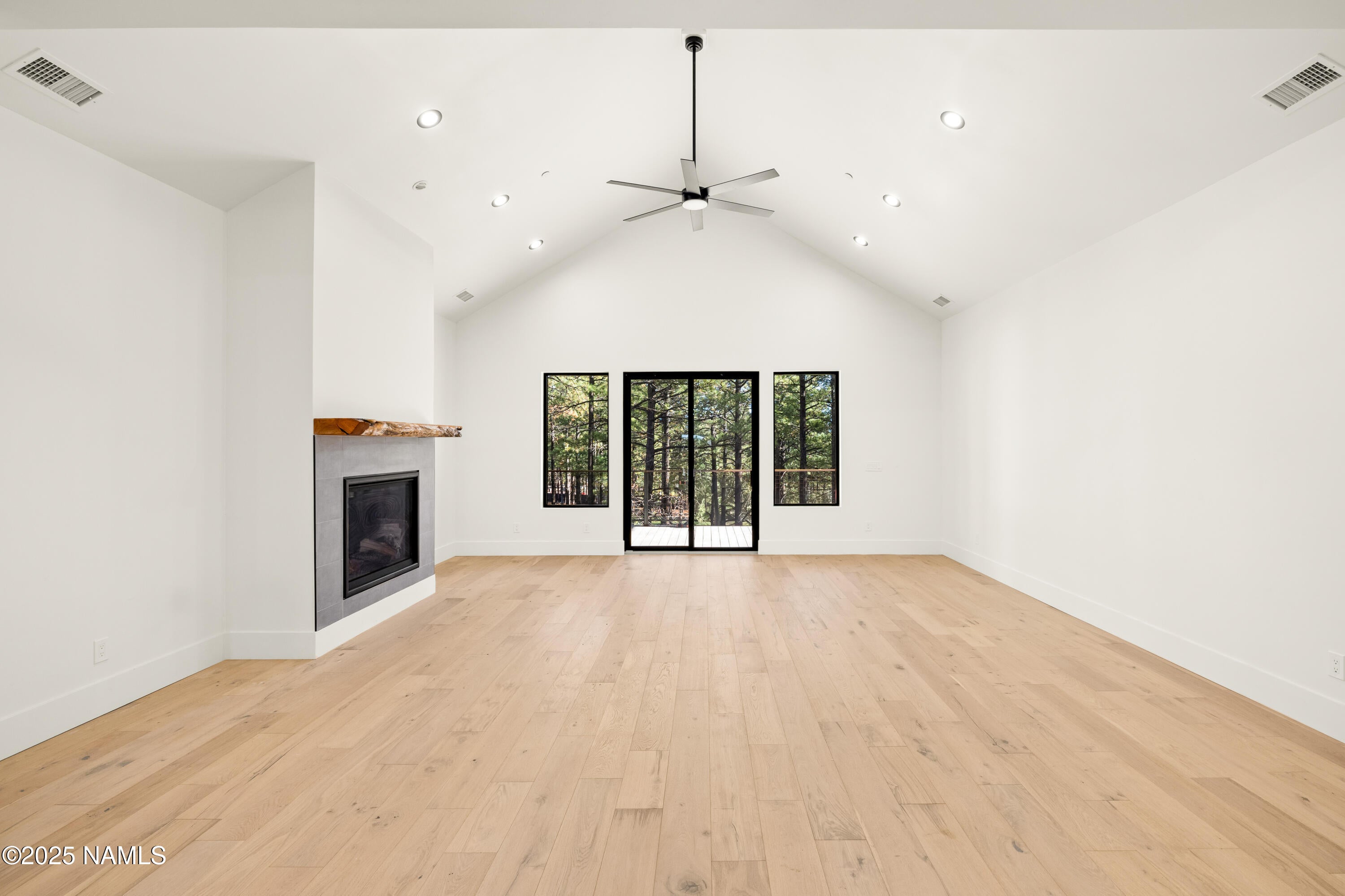 Flagstaff, Arizona, 86005, United States, 4 Bedrooms Bedrooms, ,4 BathroomsBathrooms,Residential,Active,1922481