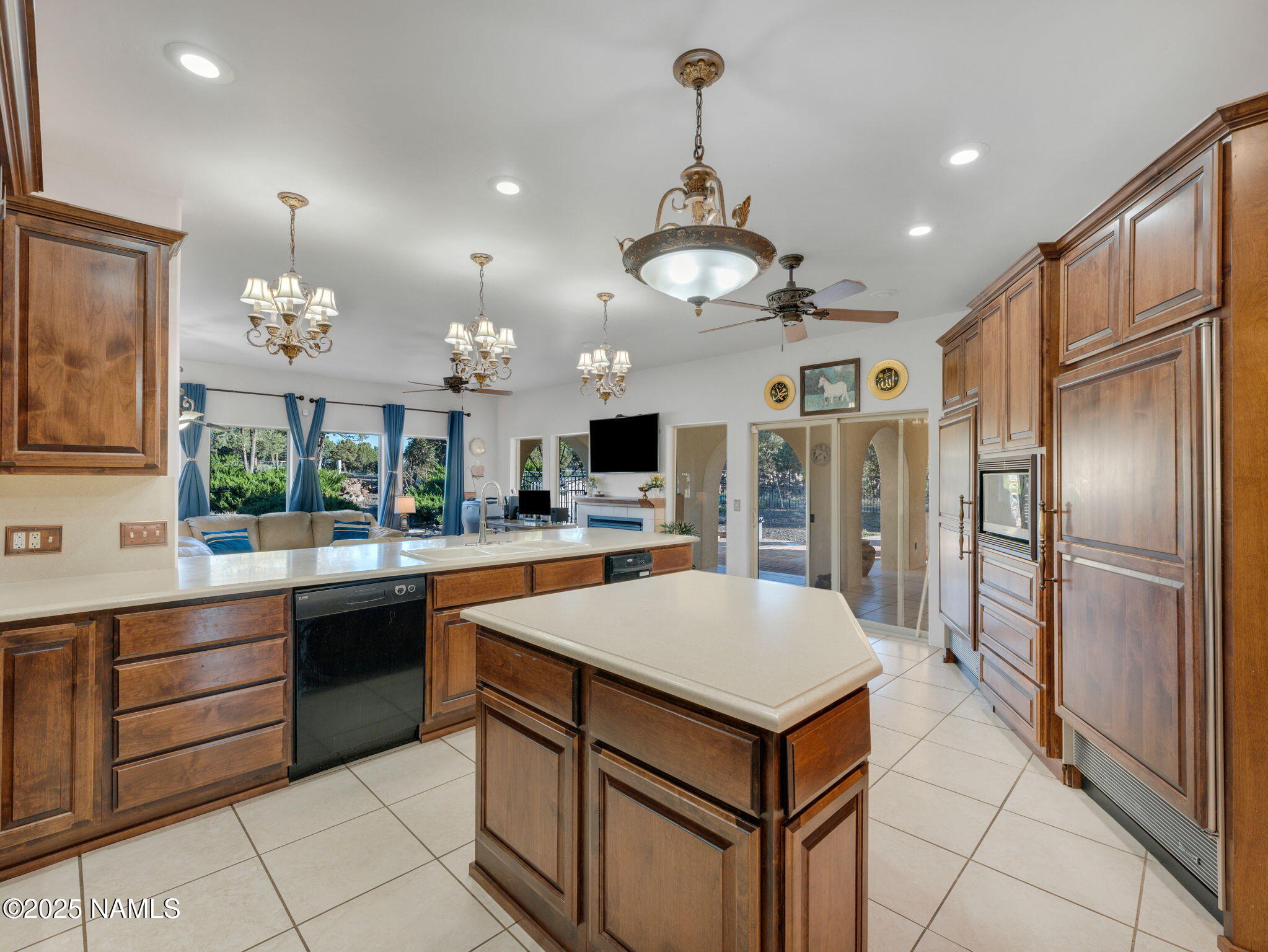 Williams, Arizona, 86046, United States, 3 Bedrooms Bedrooms, ,4 BathroomsBathrooms,Residential,Active,1871833