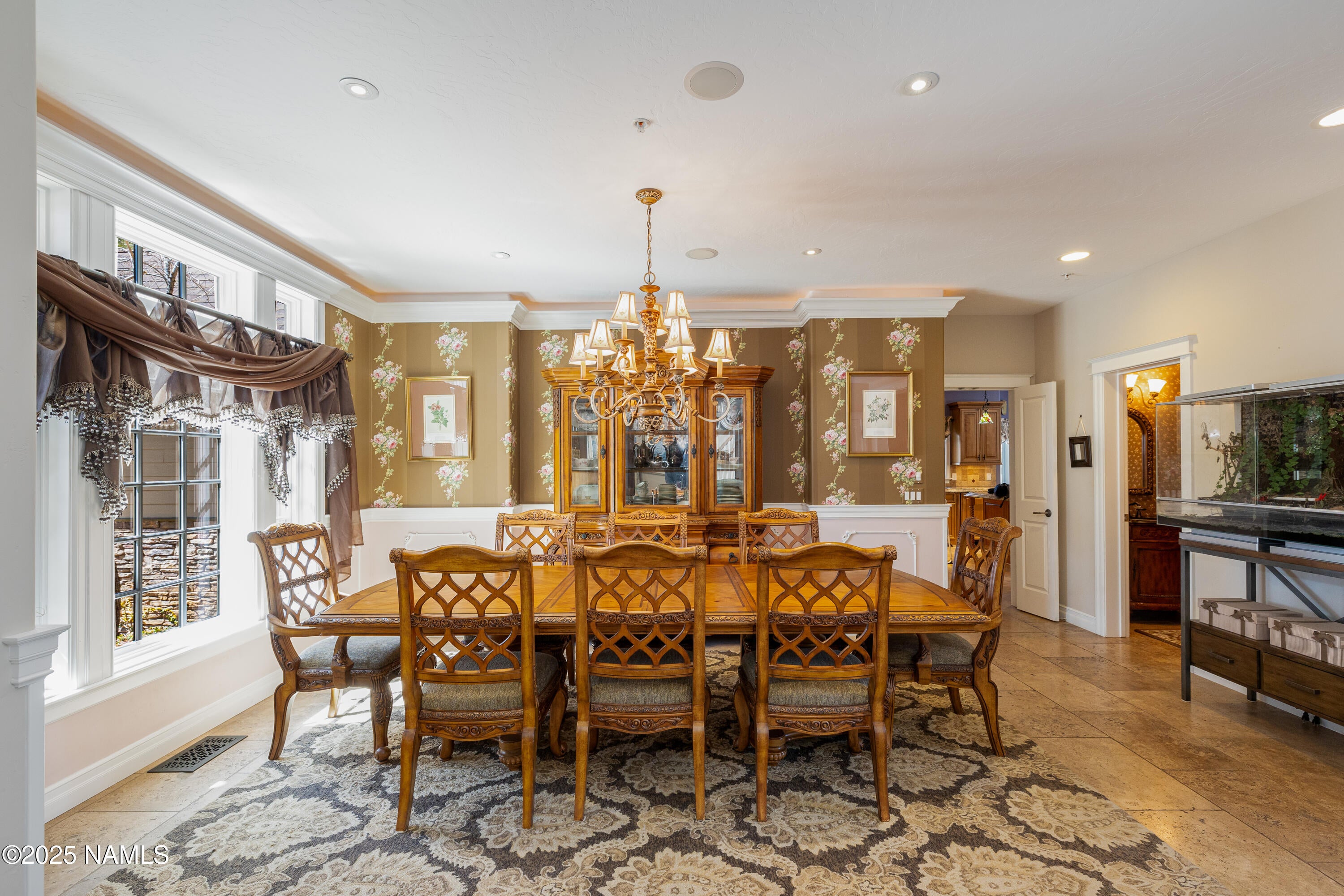 Flagstaff, Arizona, 86005, United States, ,5 BathroomsBathrooms,Residential,Active,1756410