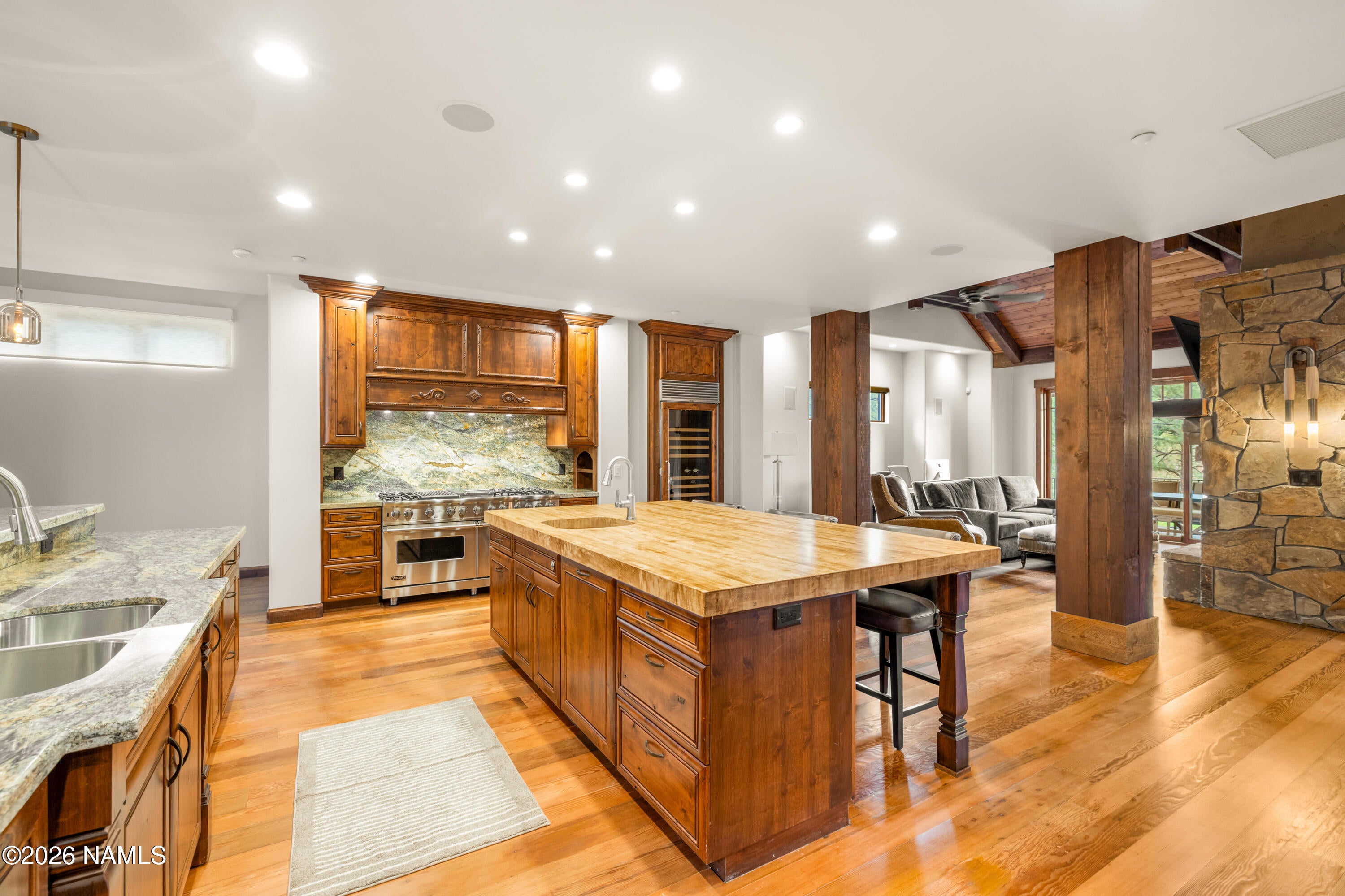 Flagstaff, Arizona, 86005, United States, 5 Bedrooms Bedrooms, ,6 BathroomsBathrooms,Residential,Active,2042667