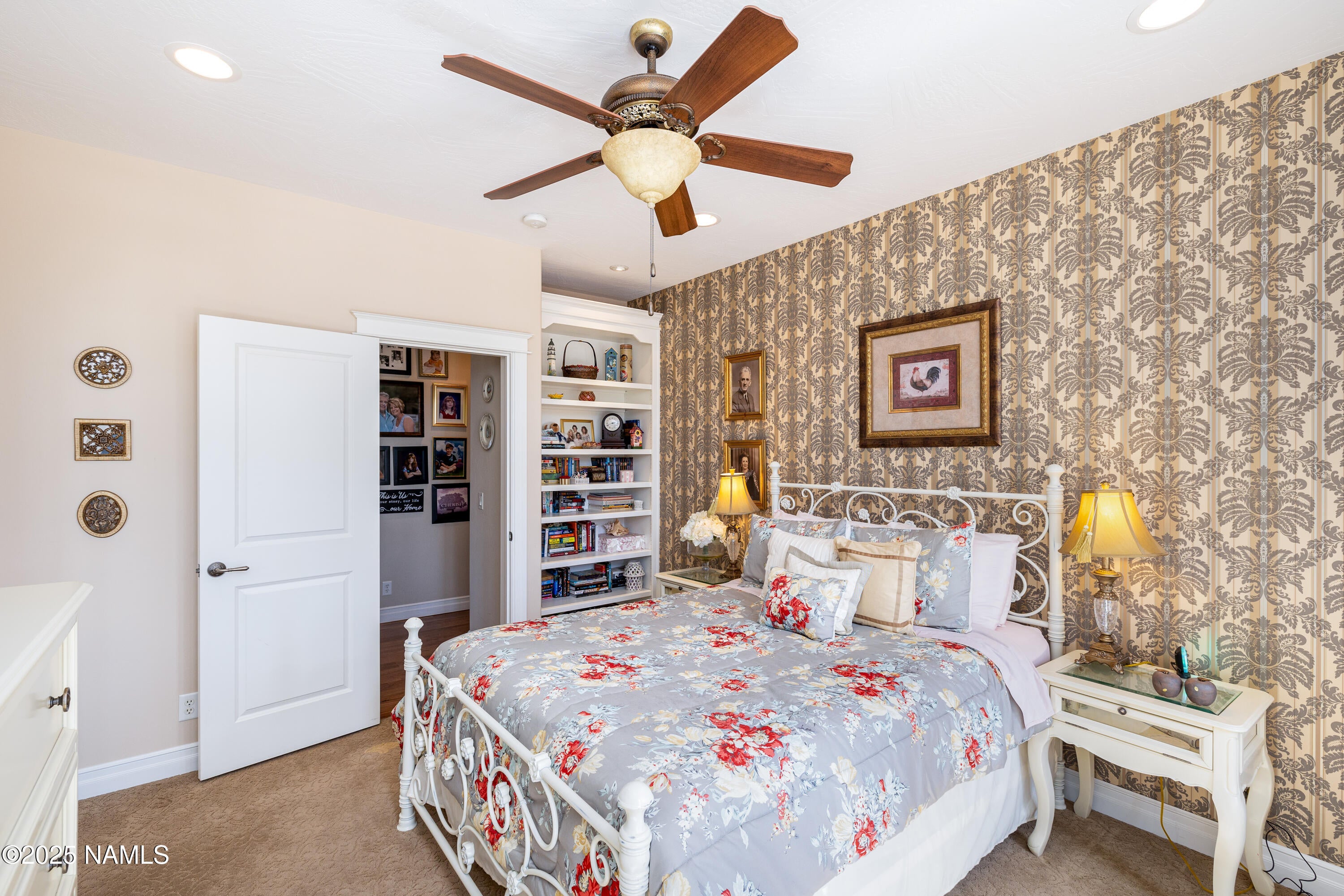 Flagstaff, Arizona, 86005, United States, ,5 BathroomsBathrooms,Residential,Active,1756410