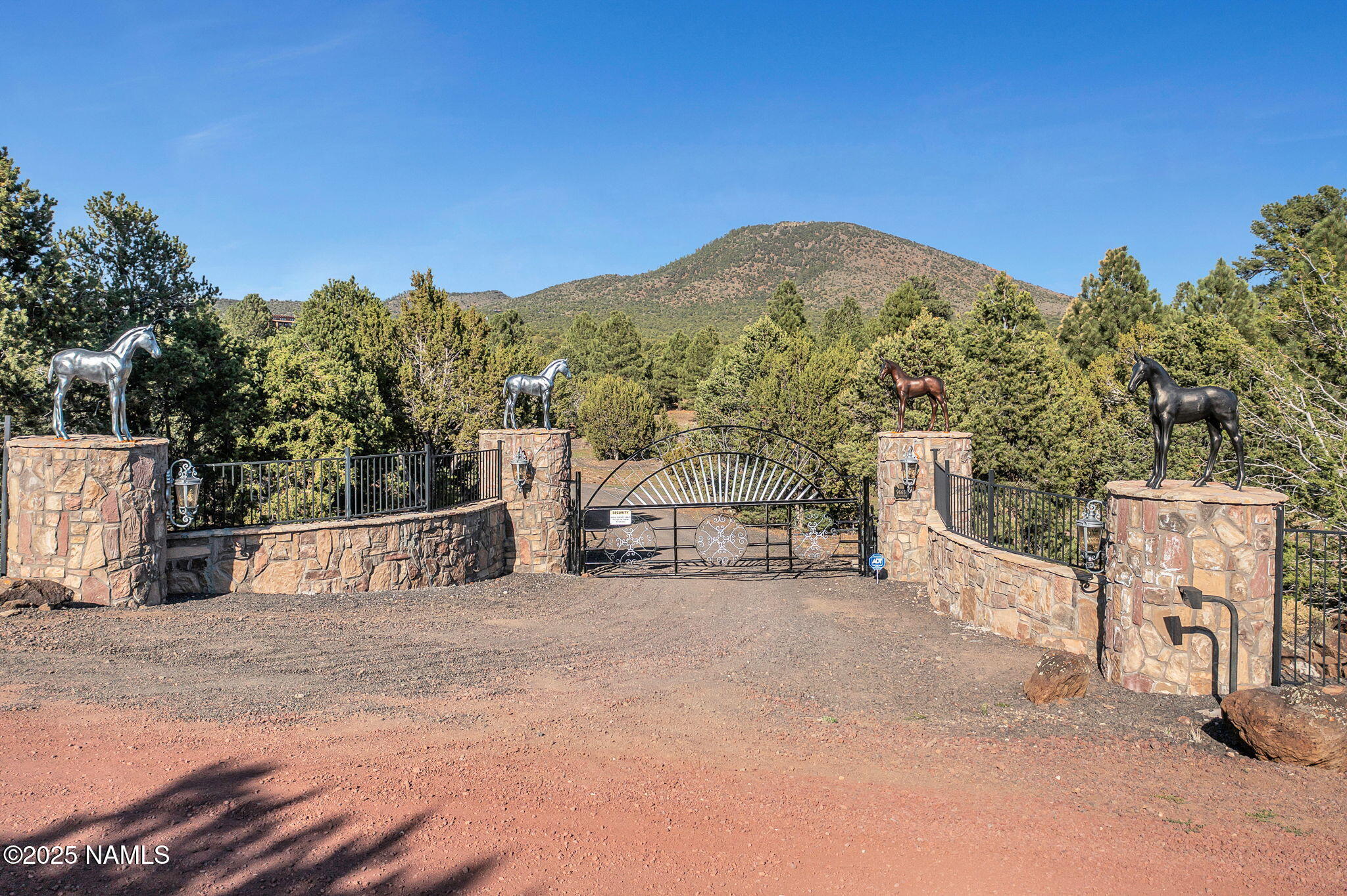 Williams, Arizona, 86046, United States, 3 Bedrooms Bedrooms, ,4 BathroomsBathrooms,Residential,Active,1871833