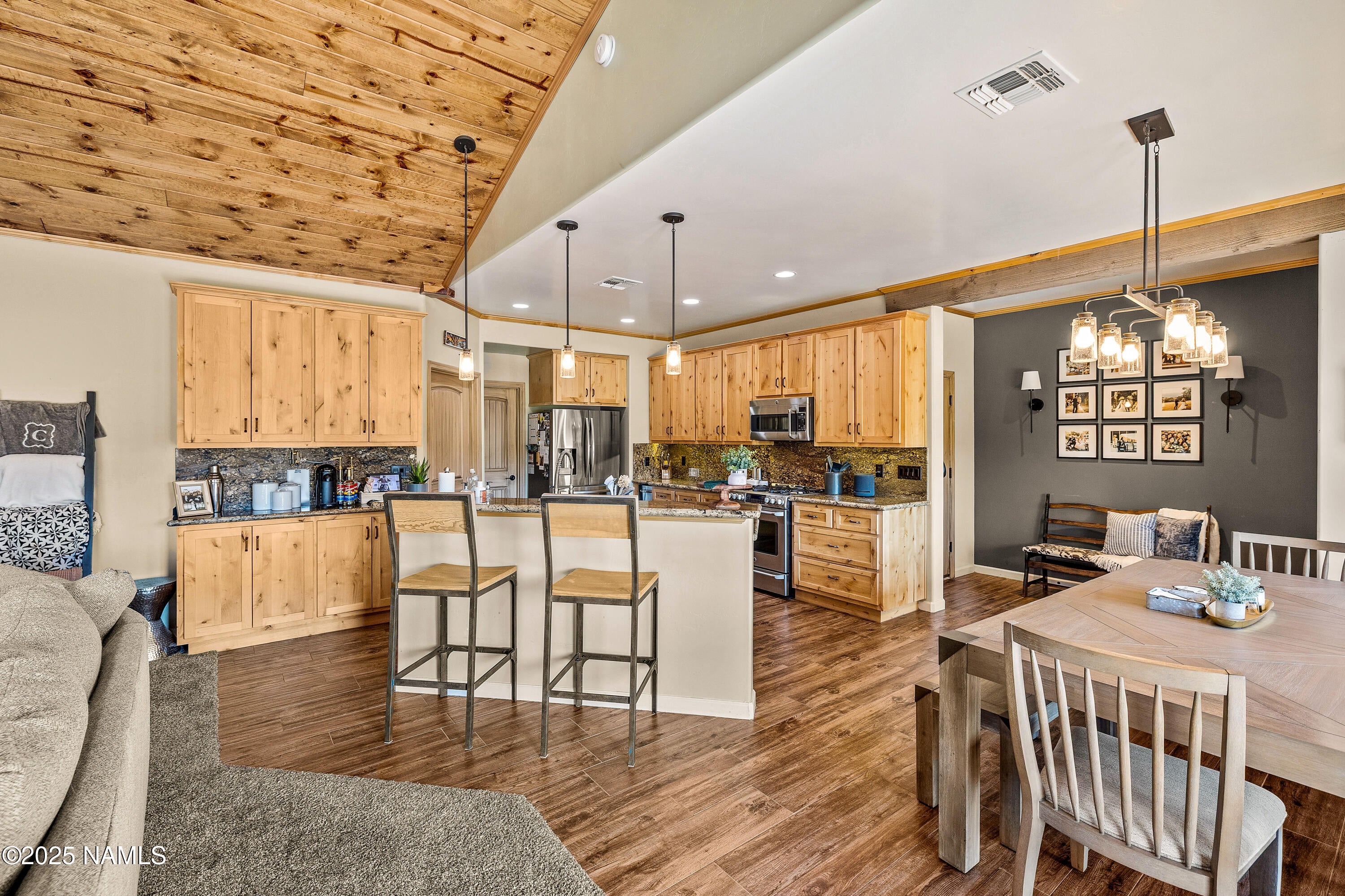 Flagstaff, Arizona, 86004, United States, 4 Bedrooms Bedrooms, ,3 BathroomsBathrooms,Residential,Active,1868120