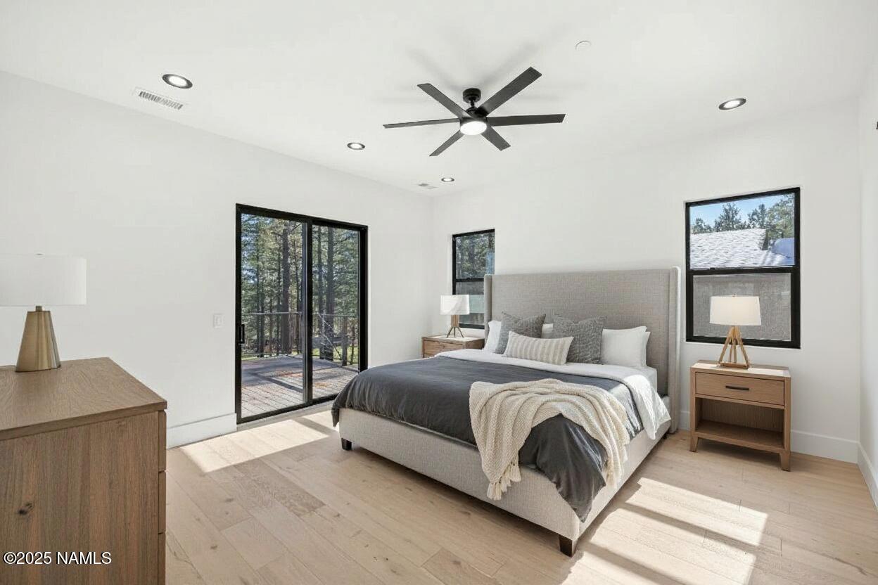 Flagstaff, Arizona, 86005, United States, 4 Bedrooms Bedrooms, ,4 BathroomsBathrooms,Residential,Active,1922481