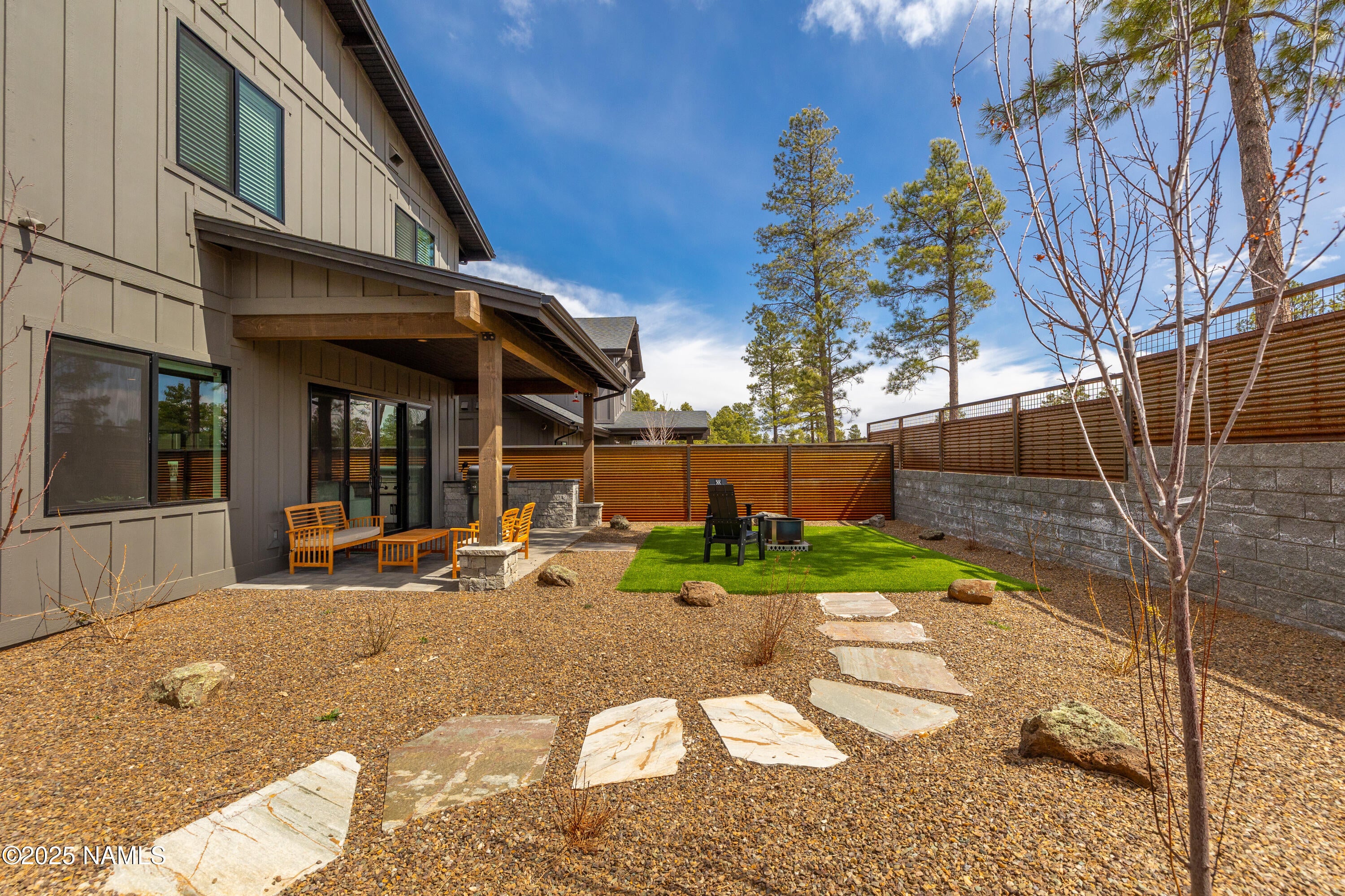 Flagstaff, Arizona, 86005, United States, 5 Bedrooms Bedrooms, ,4 BathroomsBathrooms,Residential,Active,1959522