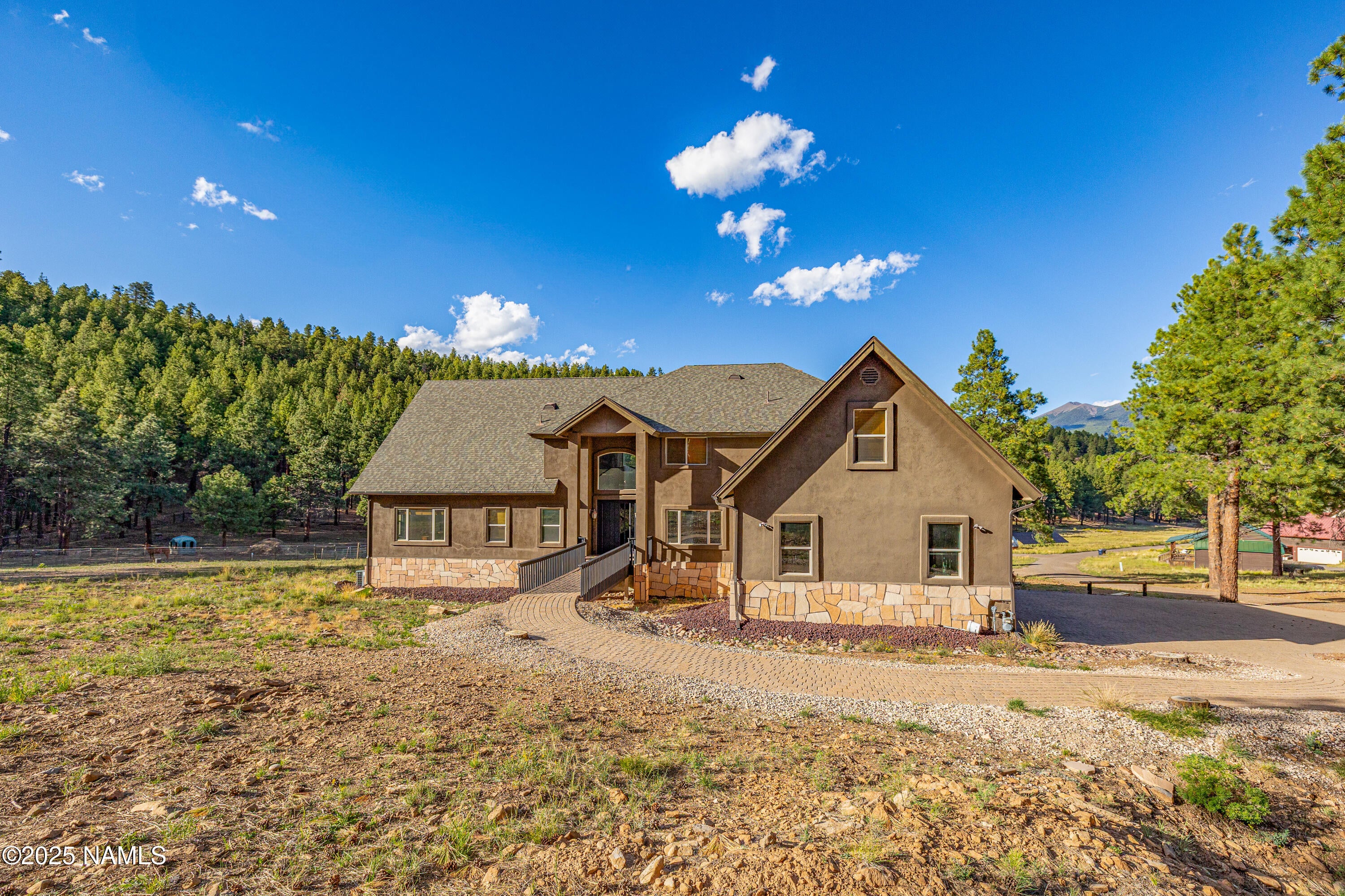 Flagstaff, Arizona, 86001, United States, 5 Bedrooms Bedrooms, ,5 BathroomsBathrooms,Residential,Active,1945089