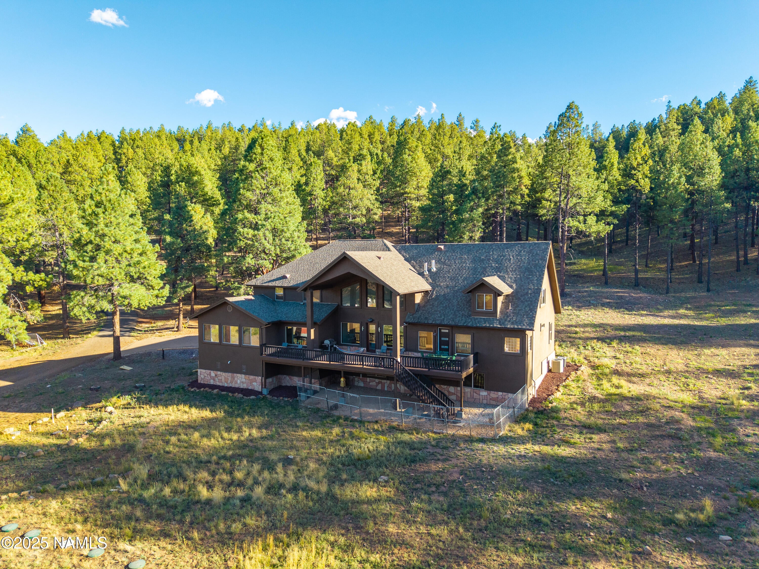 Flagstaff, Arizona, 86001, United States, 5 Bedrooms Bedrooms, ,5 BathroomsBathrooms,Residential,Active,1945089