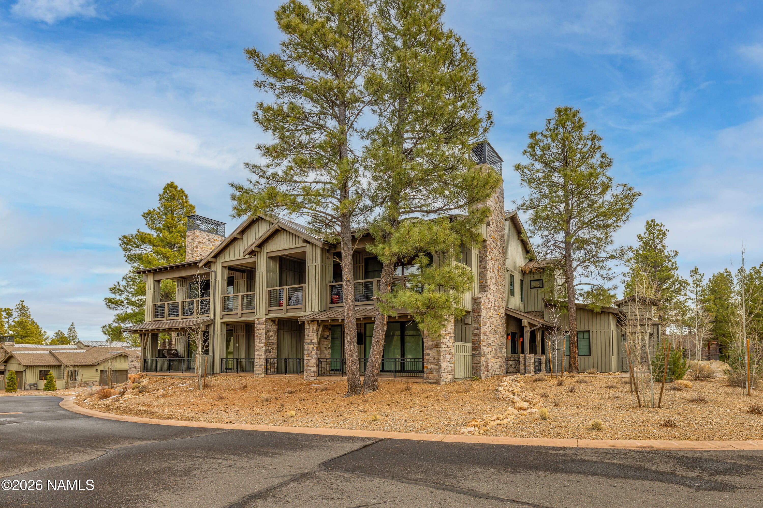 Flagstaff, Arizona, 86005, United States, 3 Bedrooms Bedrooms, ,4 BathroomsBathrooms,Residential,Active,2012817