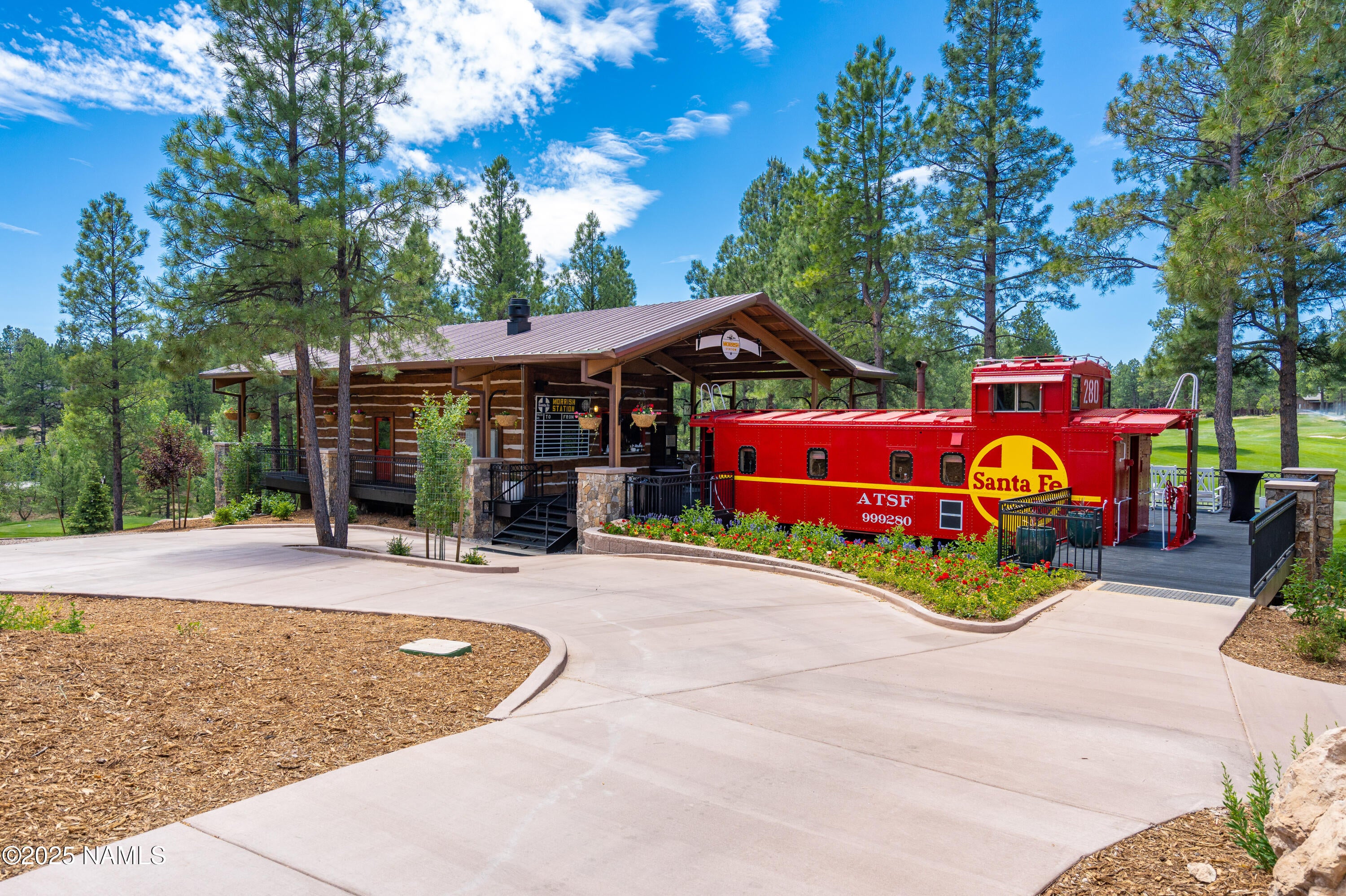 Flagstaff, Arizona, 86005, United States, 4 Bedrooms Bedrooms, ,5 BathroomsBathrooms,Residential,Active,2009844
