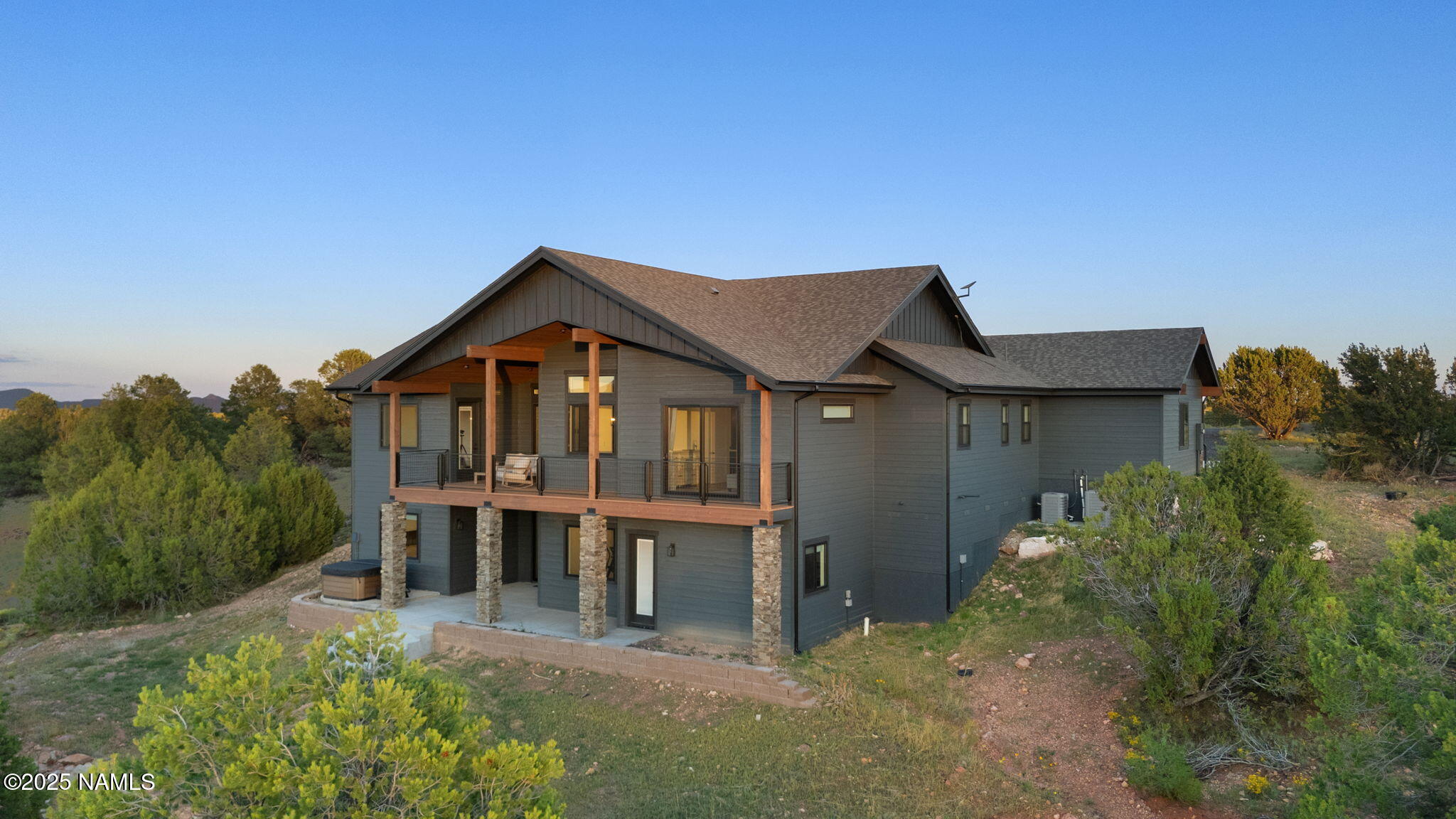Flagstaff, Arizona, 86004, United States, 5 Bedrooms Bedrooms, ,4 BathroomsBathrooms,Residential,Active,1943835