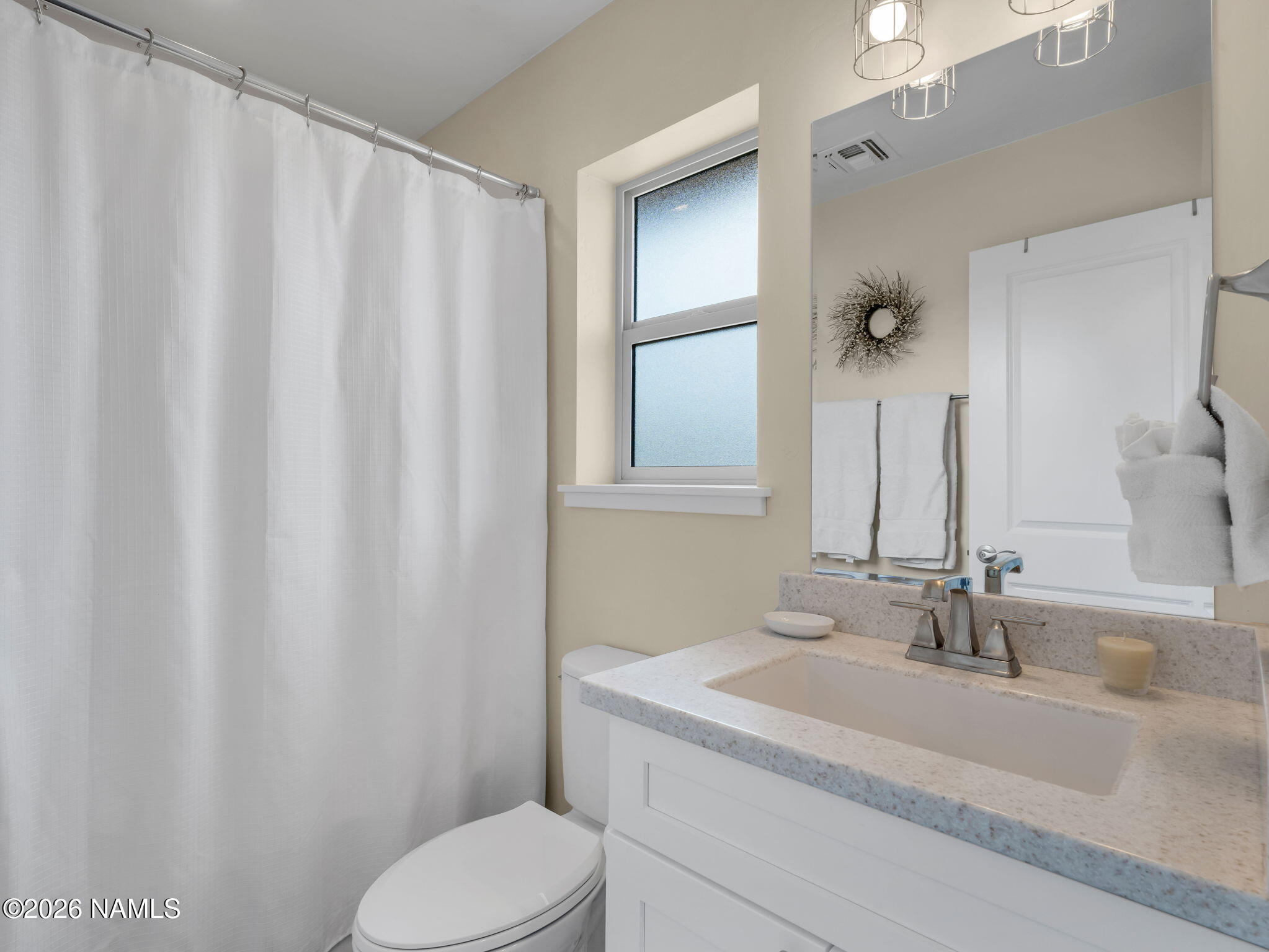 Flagstaff, Arizona, 86004, United States, 3 Bedrooms Bedrooms, ,3 BathroomsBathrooms,Residential,Active,2041749