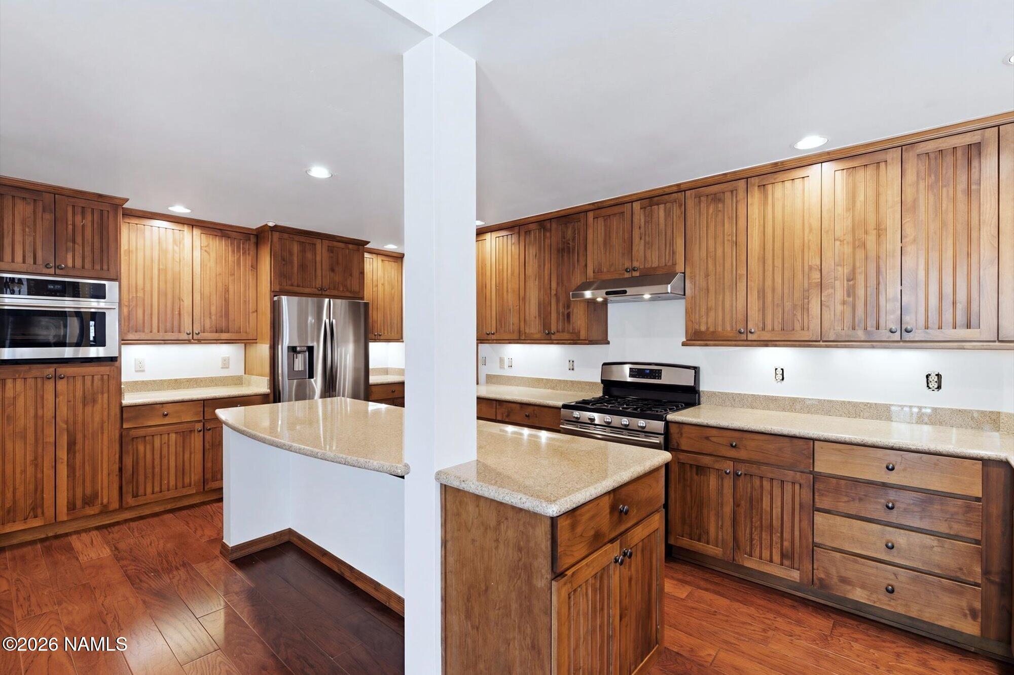 Flagstaff, Arizona, 86005, United States, 4 Bedrooms Bedrooms, ,4 BathroomsBathrooms,Residential,Active,2009412