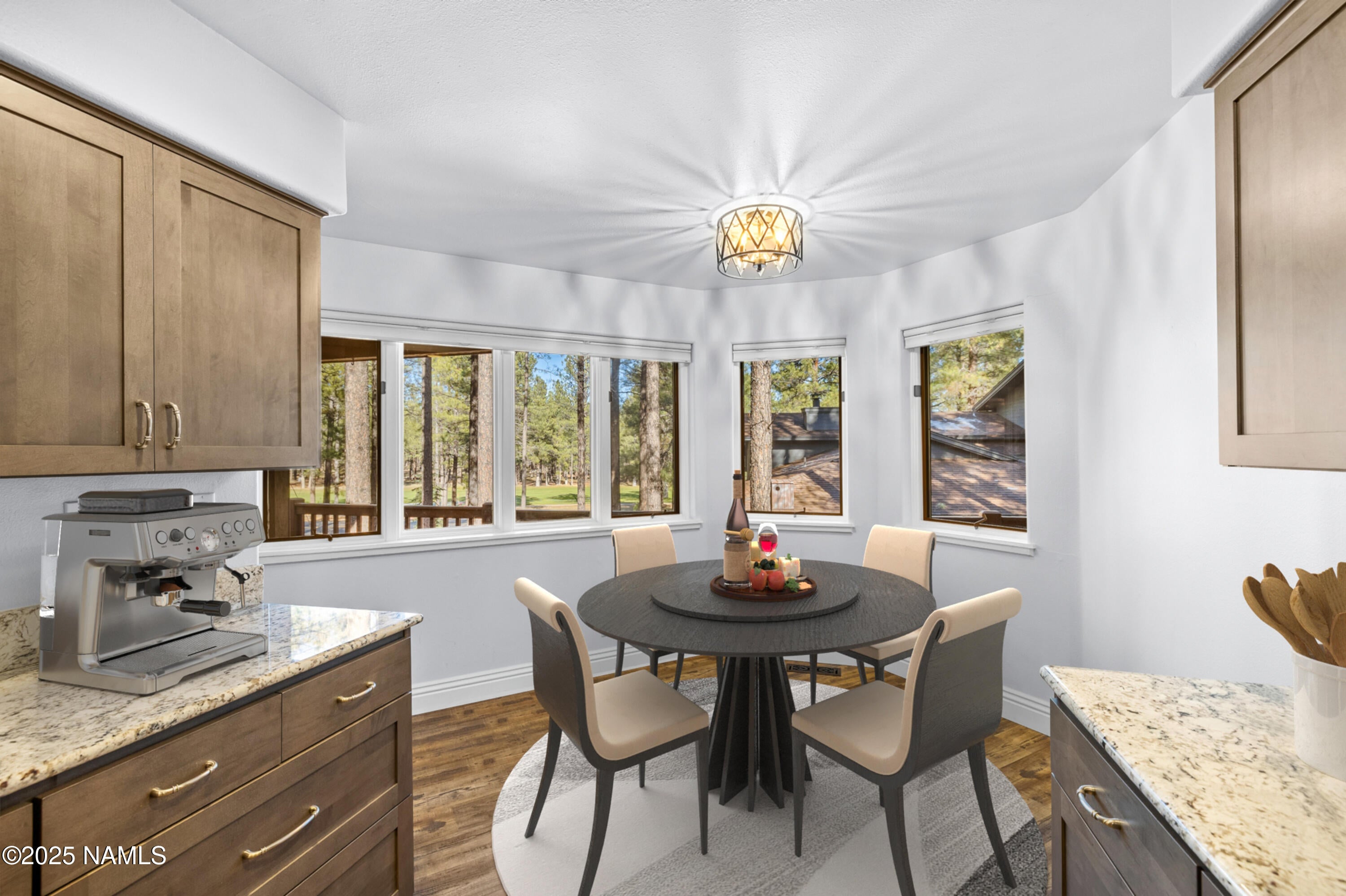 Flagstaff, Arizona, 86005, United States, 4 Bedrooms Bedrooms, ,4 BathroomsBathrooms,Residential,Active,1999173