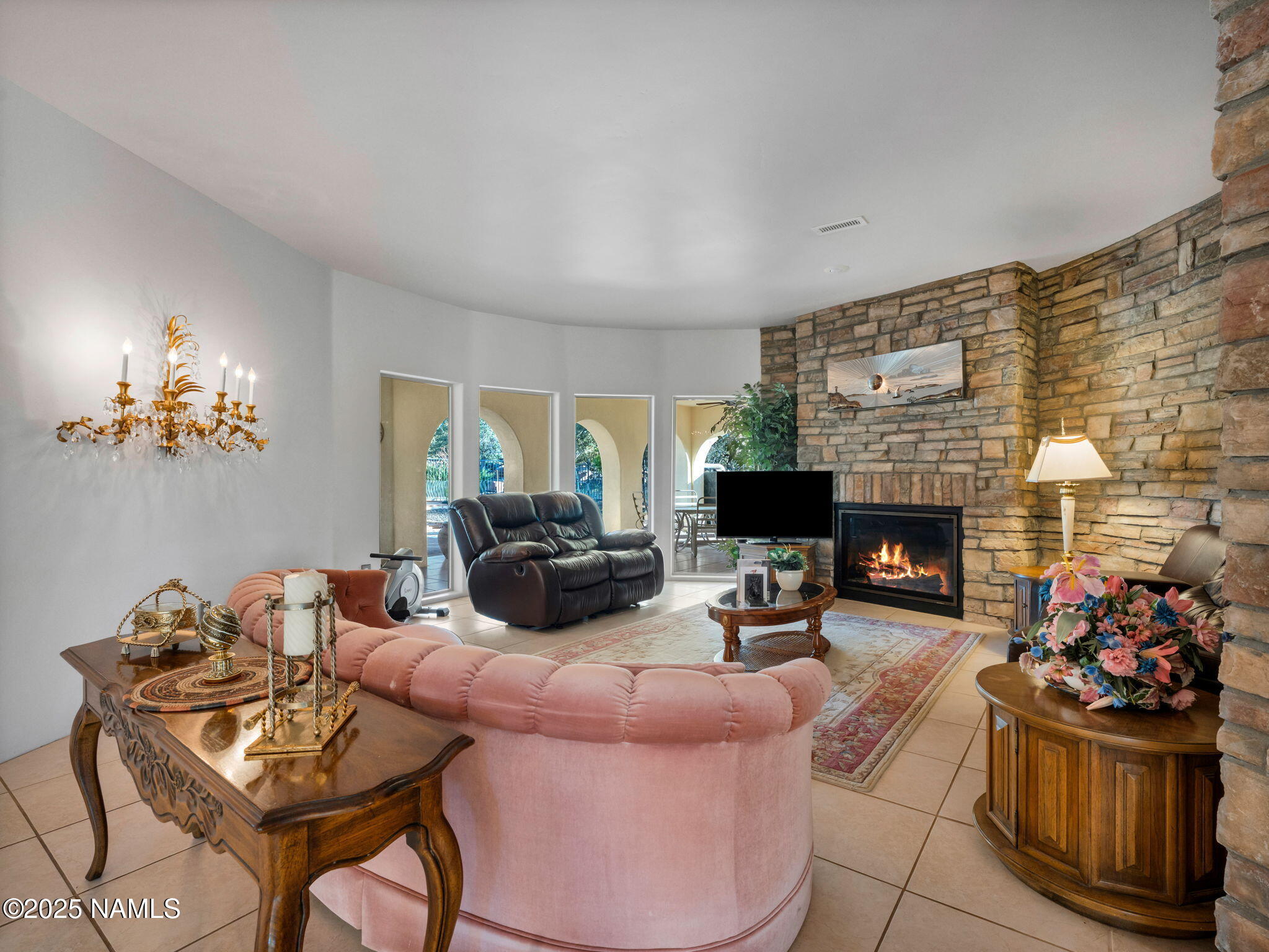 Williams, Arizona, 86046, United States, 3 Bedrooms Bedrooms, ,4 BathroomsBathrooms,Residential,Active,1871833