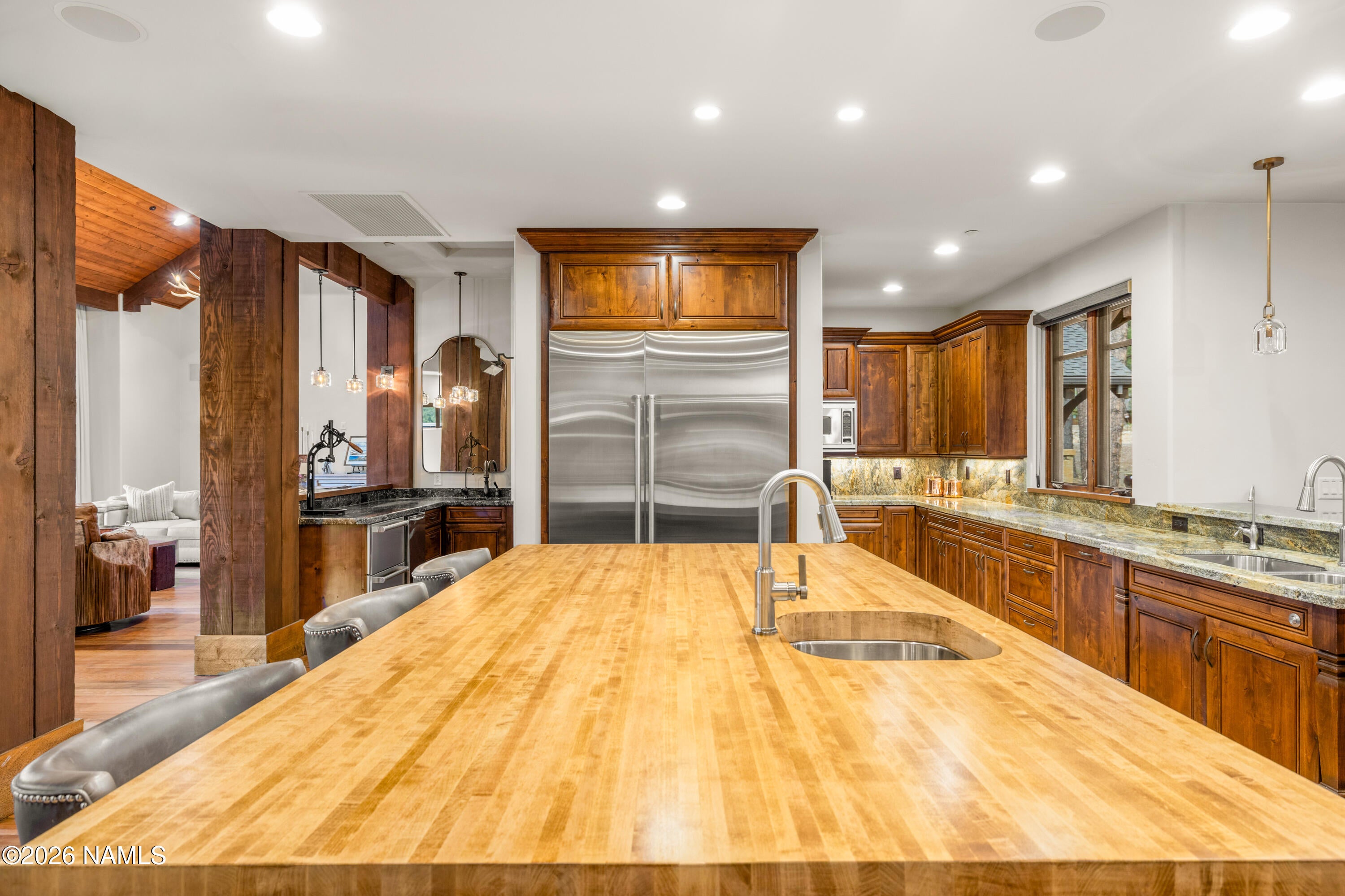 Flagstaff, Arizona, 86005, United States, 5 Bedrooms Bedrooms, ,6 BathroomsBathrooms,Residential,Active,2042667