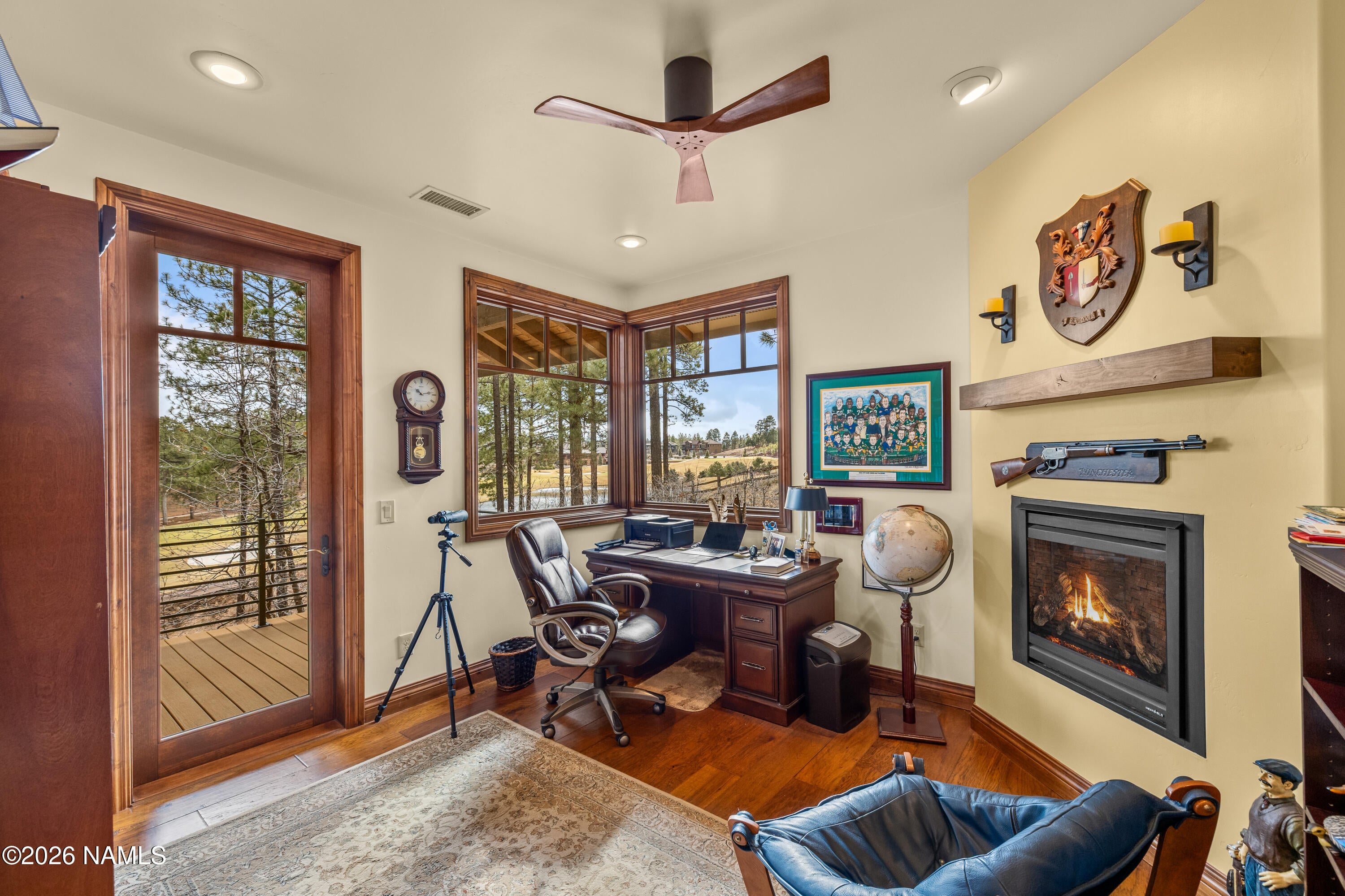 Flagstaff, Arizona, 86005, United States, 3 Bedrooms Bedrooms, ,3 BathroomsBathrooms,Residential,Active,2009866