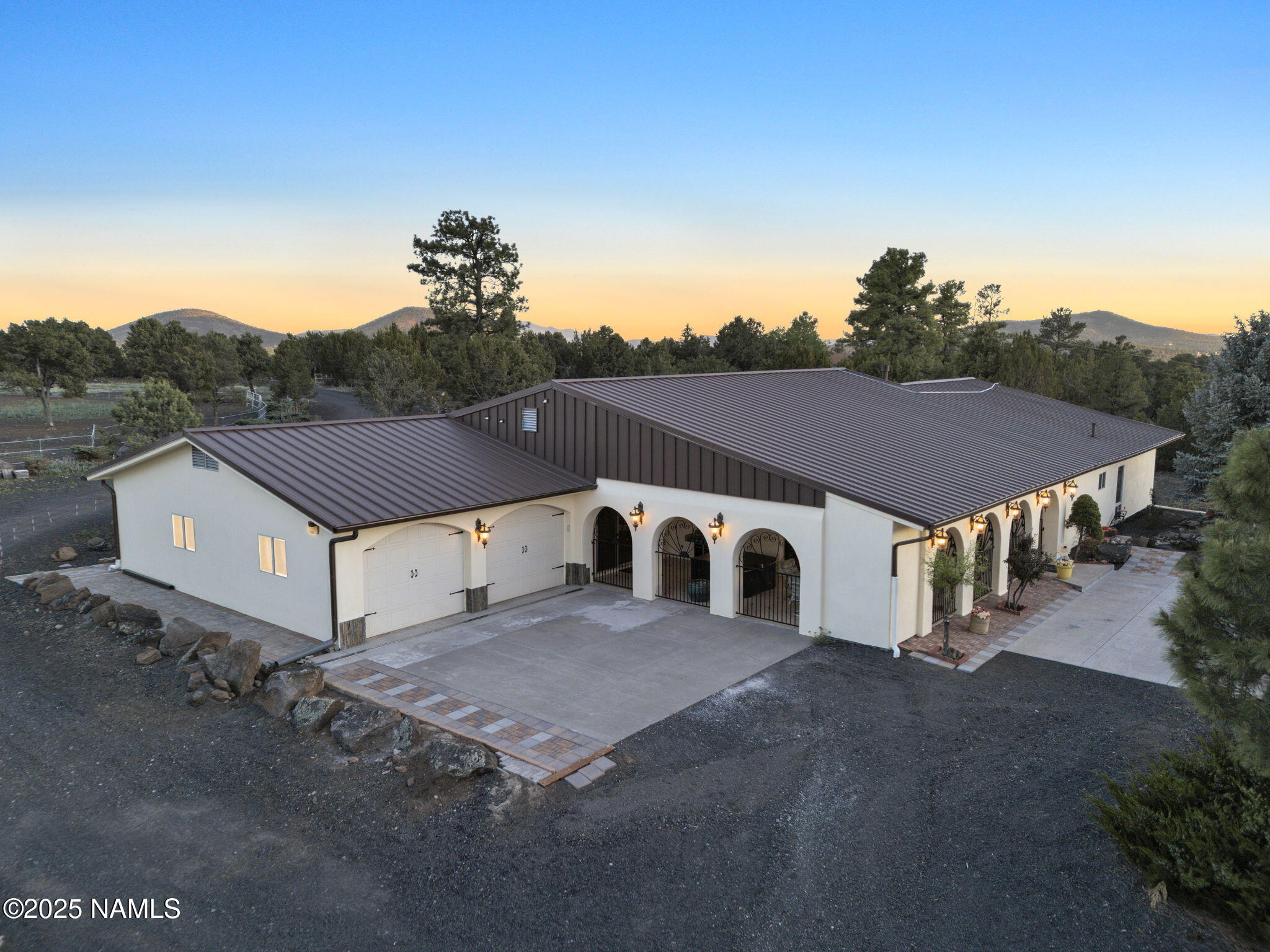 Williams, Arizona, 86046, United States, 3 Bedrooms Bedrooms, ,4 BathroomsBathrooms,Residential,Active,1871833