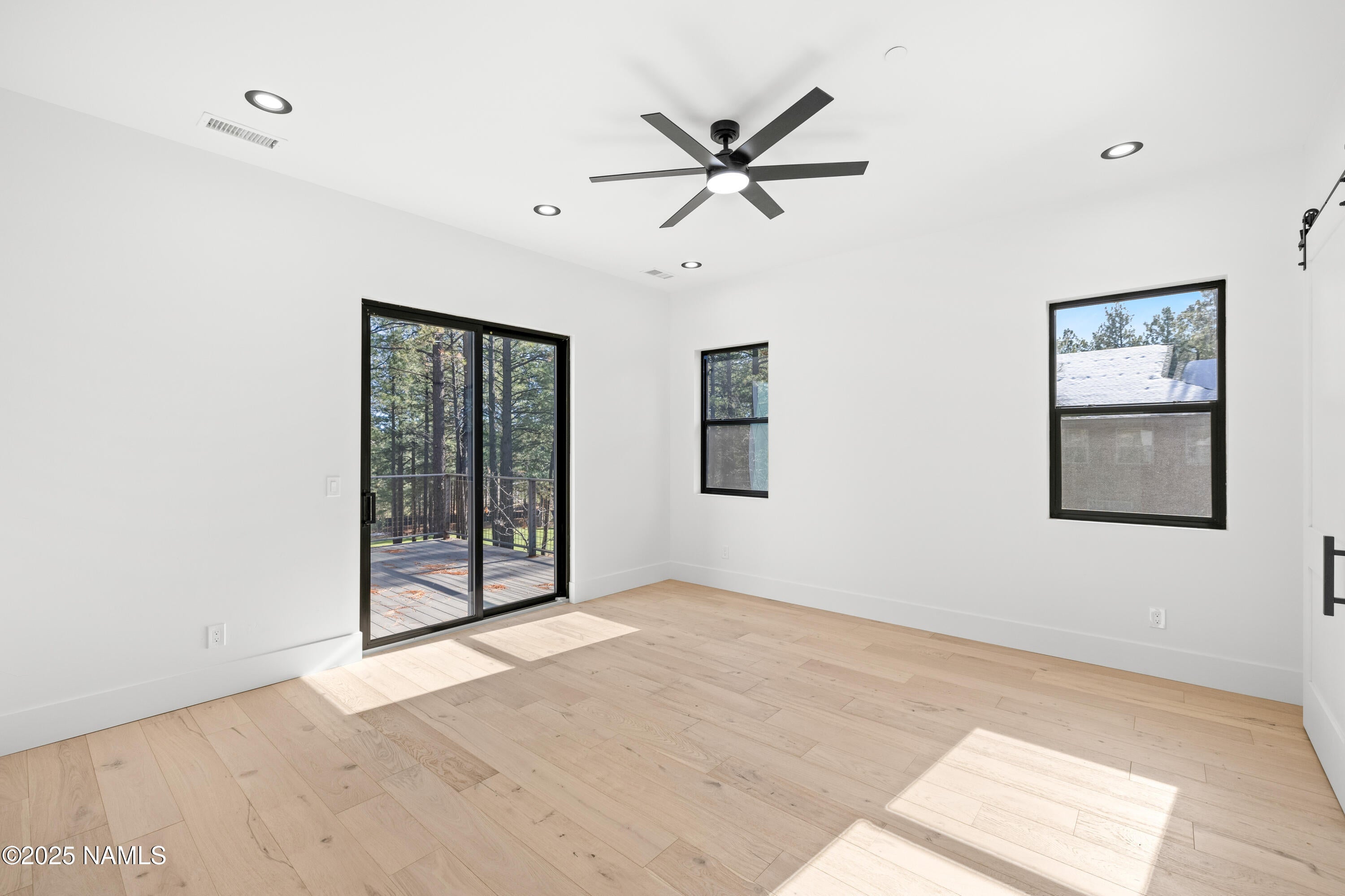 Flagstaff, Arizona, 86005, United States, 4 Bedrooms Bedrooms, ,4 BathroomsBathrooms,Residential,Active,1922481