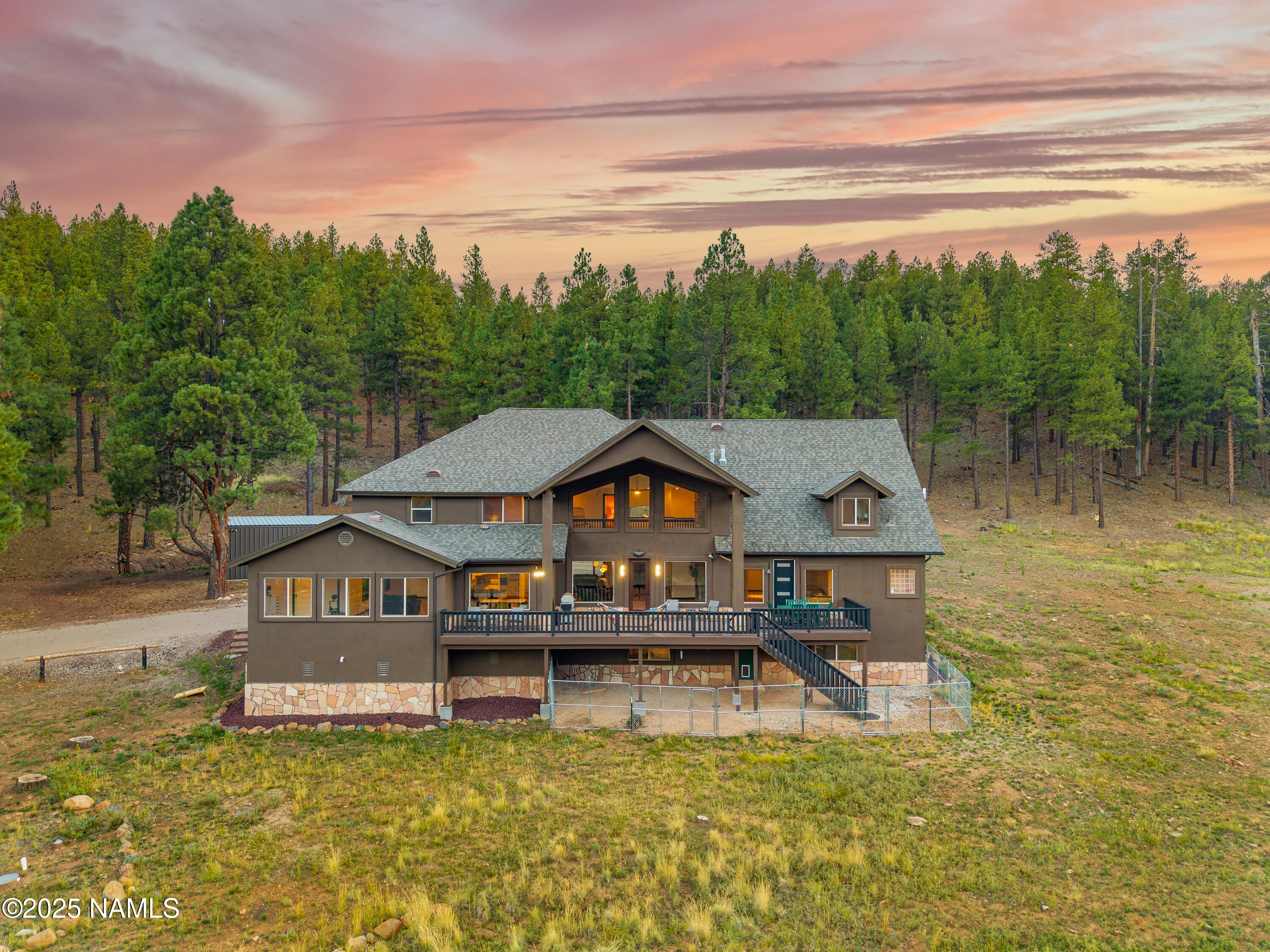 Flagstaff, Arizona, 86001, United States, 5 Bedrooms Bedrooms, ,5 BathroomsBathrooms,Residential,Active,1945089