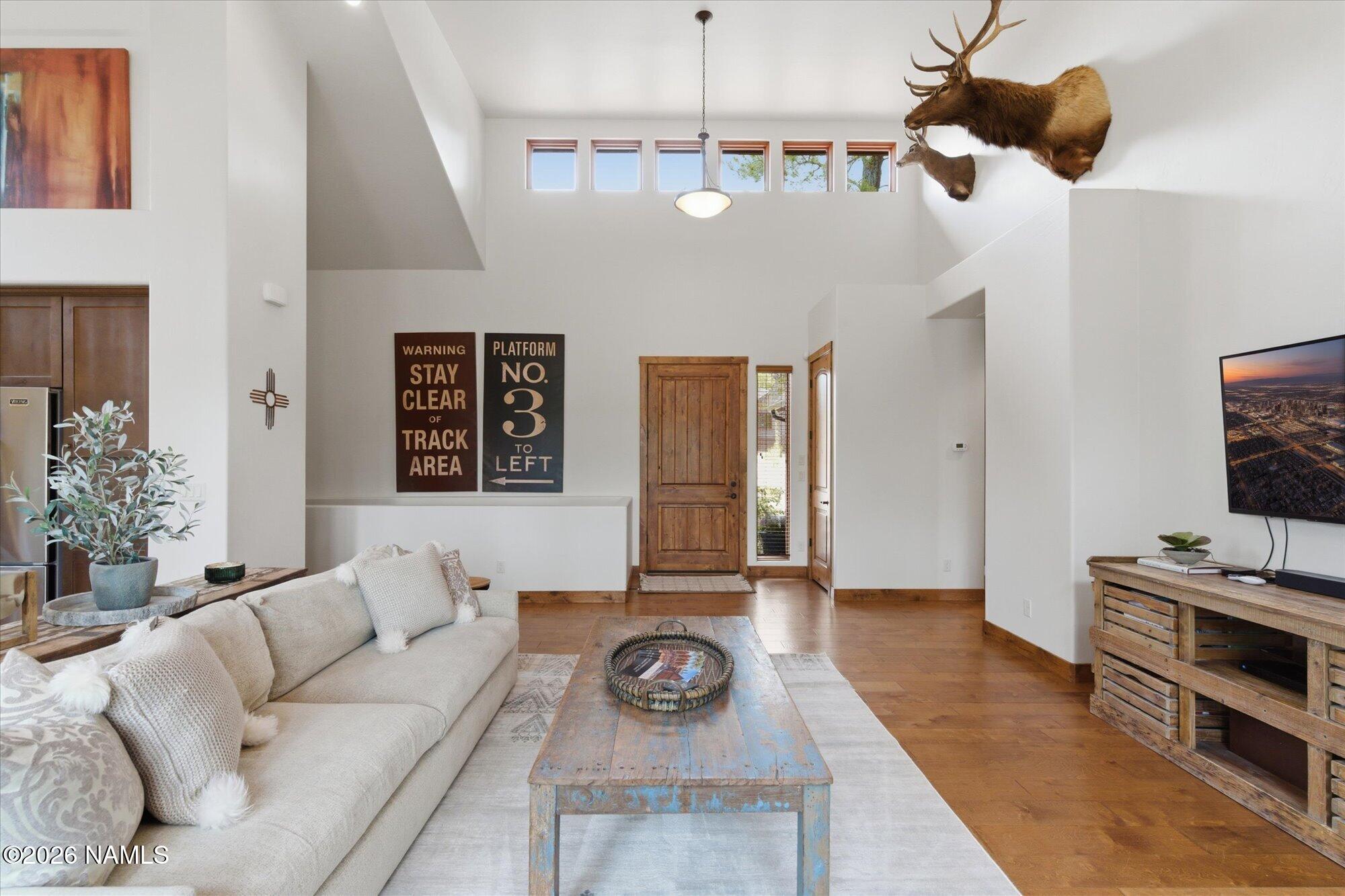 Flagstaff, Arizona, 86005, United States, 4 Bedrooms Bedrooms, ,5 BathroomsBathrooms,Residential,Active,2009844
