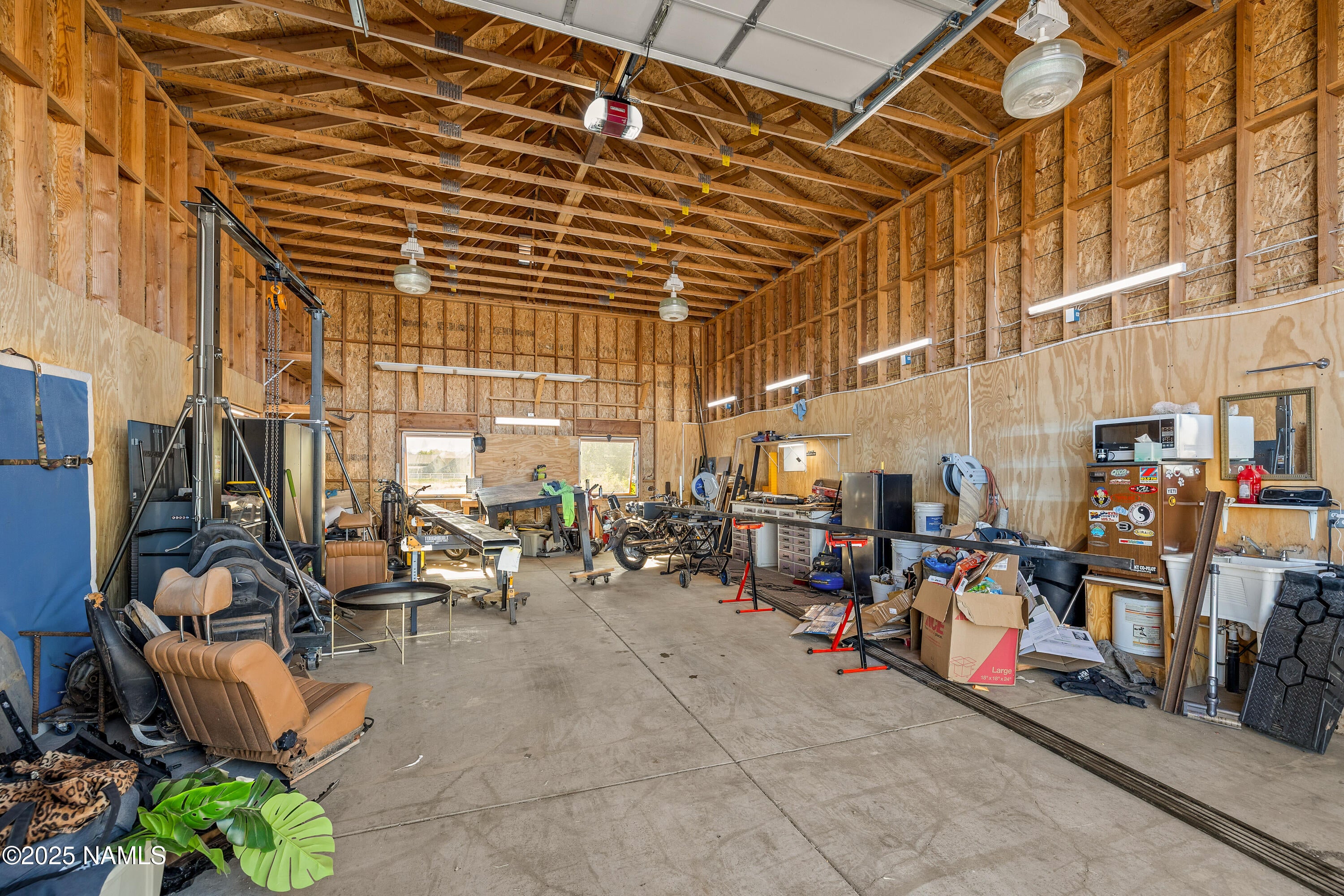 Flagstaff, Arizona, 86004, United States, 4 Bedrooms Bedrooms, ,3 BathroomsBathrooms,Residential,Active,1868120