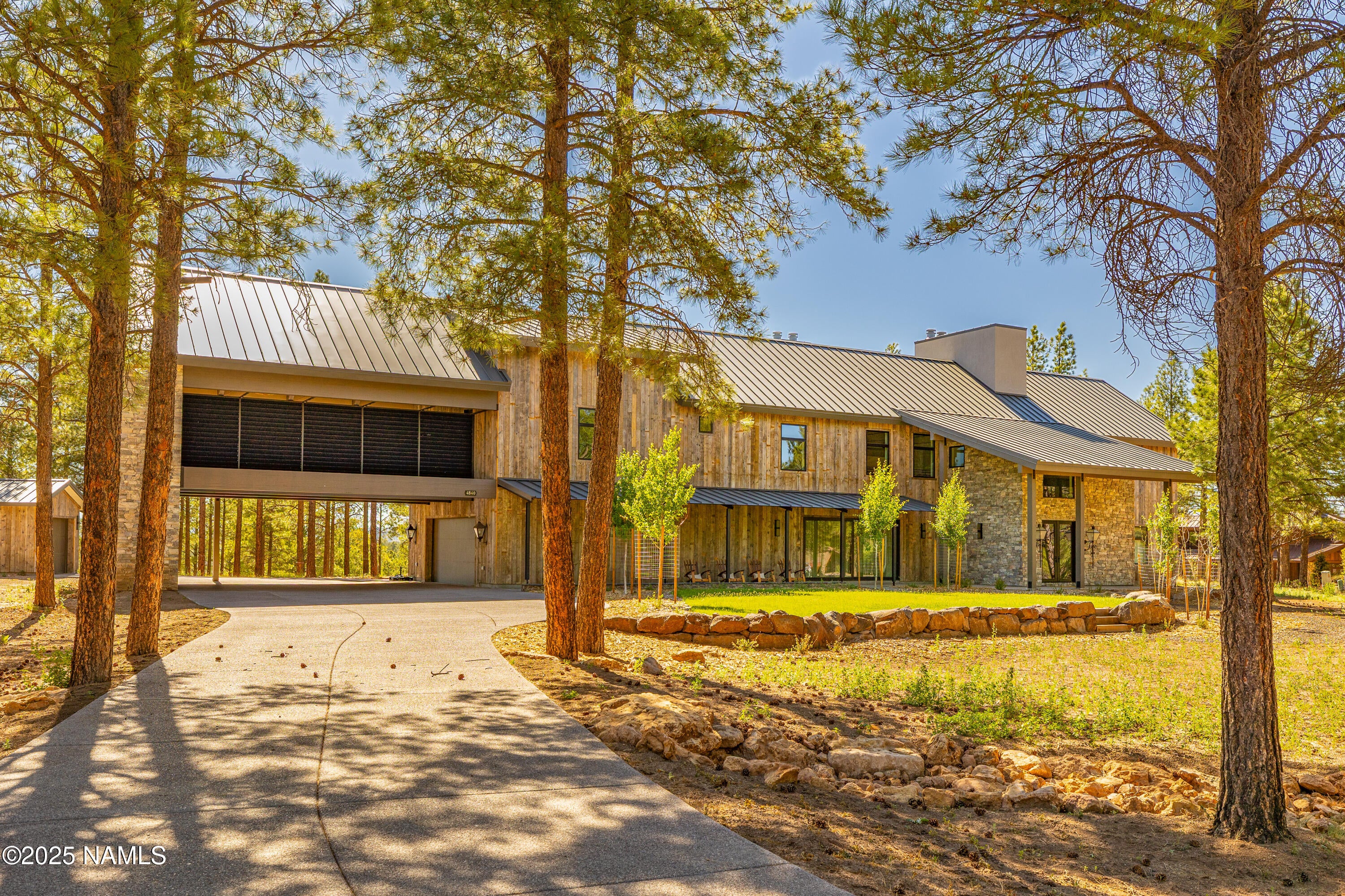 Flagstaff, Arizona, 86004, United States, 4 Bedrooms Bedrooms, ,6 BathroomsBathrooms,Residential,Active,1756325