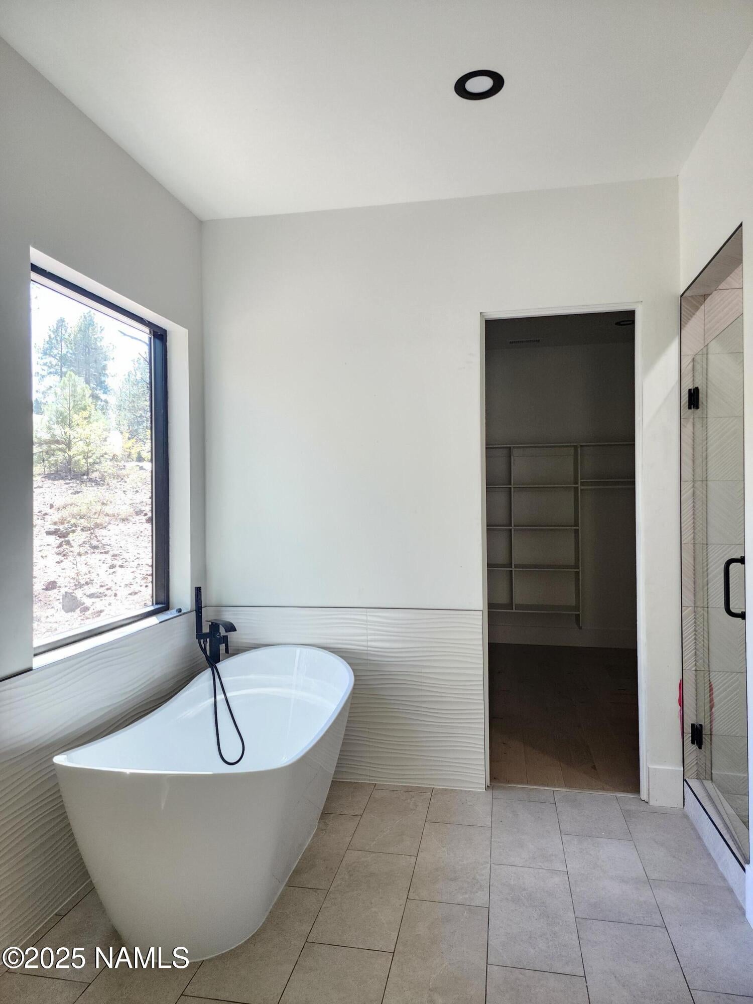 Flagstaff, Arizona, 86005, United States, 4 Bedrooms Bedrooms, ,4 BathroomsBathrooms,Residential,Active,1922481