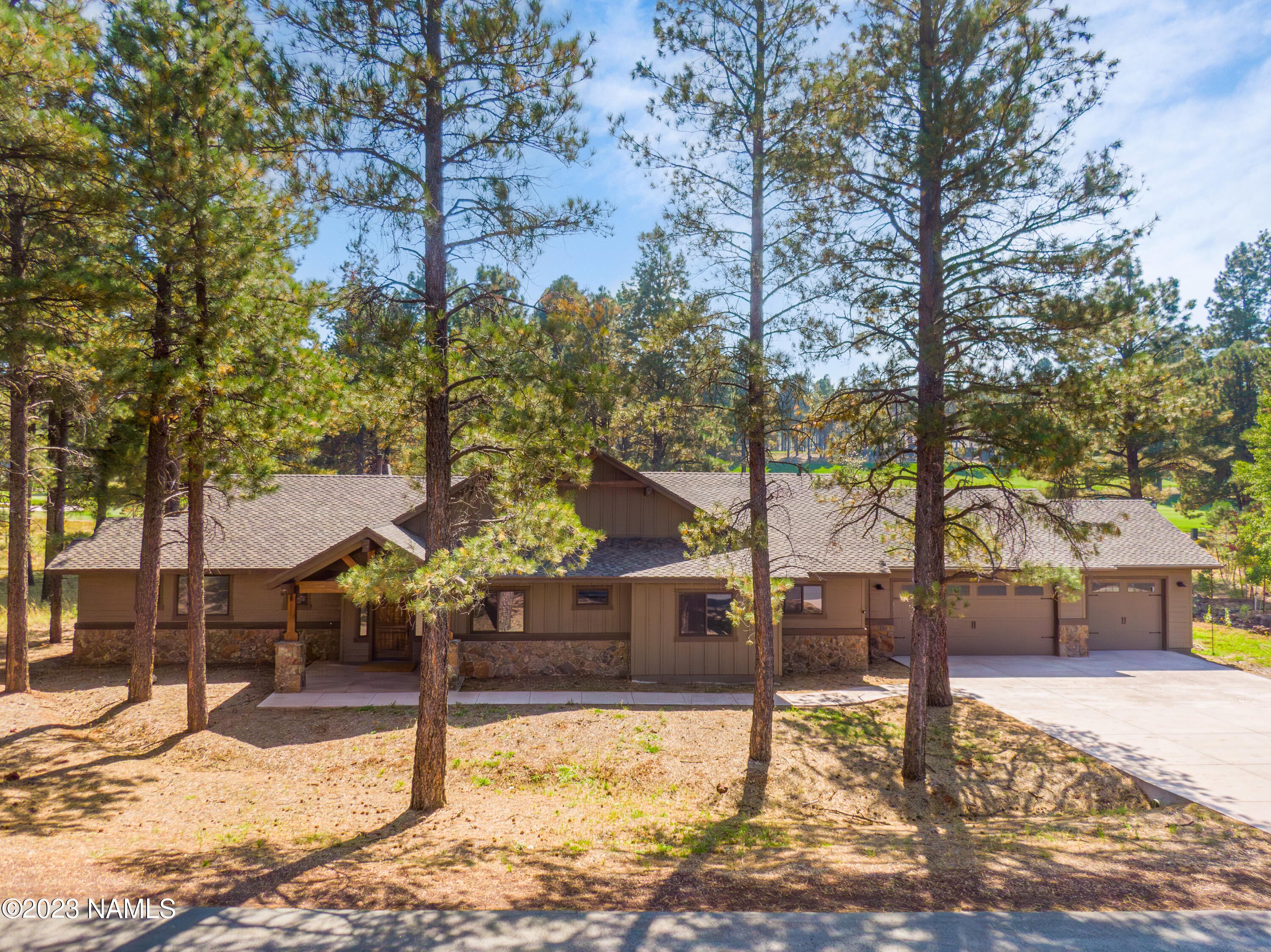Flagstaff, Arizona, 86005, United States, 4 Bedrooms Bedrooms, ,3 BathroomsBathrooms,Residential,Active,2013664