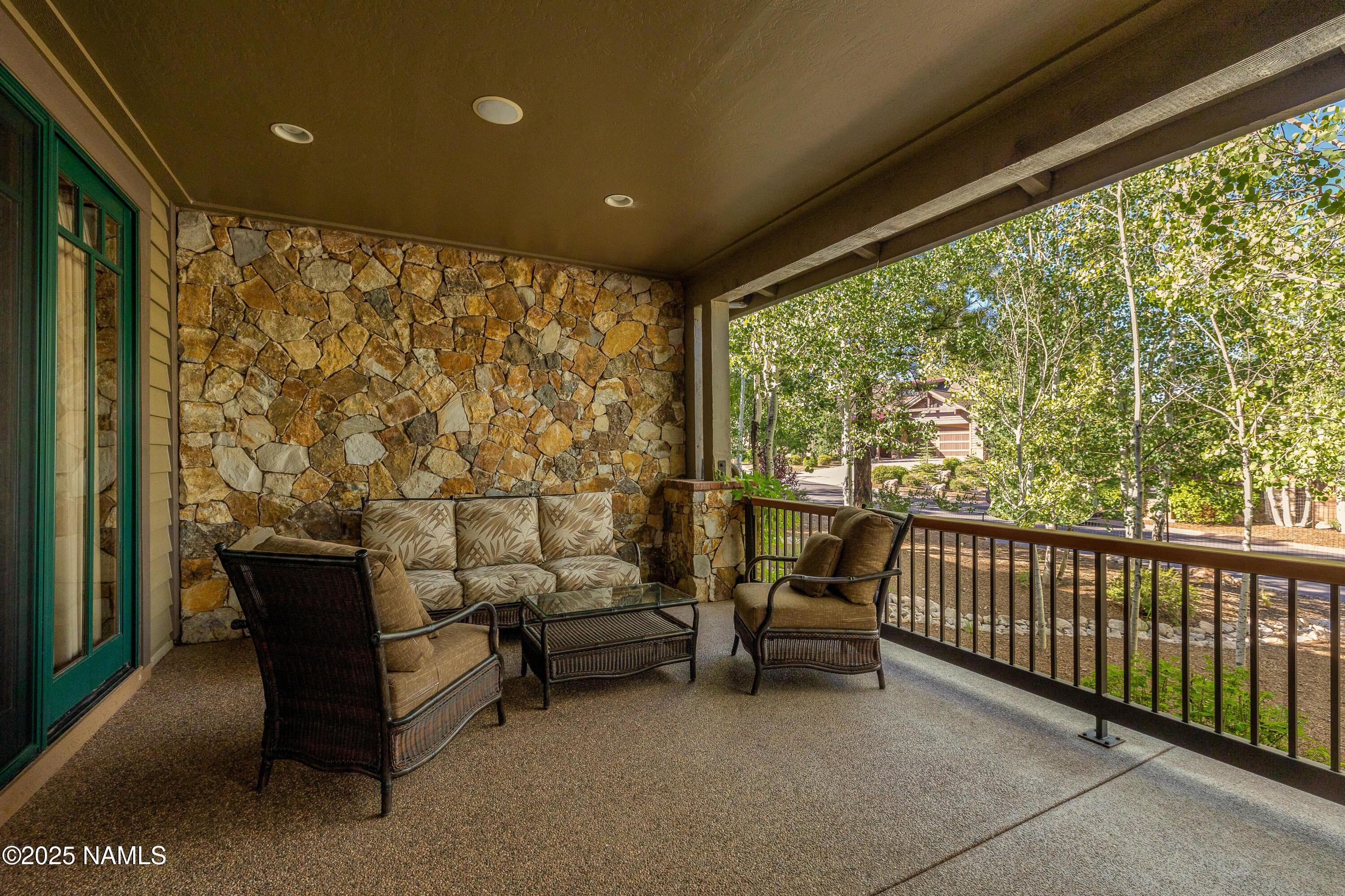 Flagstaff, Arizona, 86005, United States, 3 Bedrooms Bedrooms, ,3 BathroomsBathrooms,Residential,Active,1922673