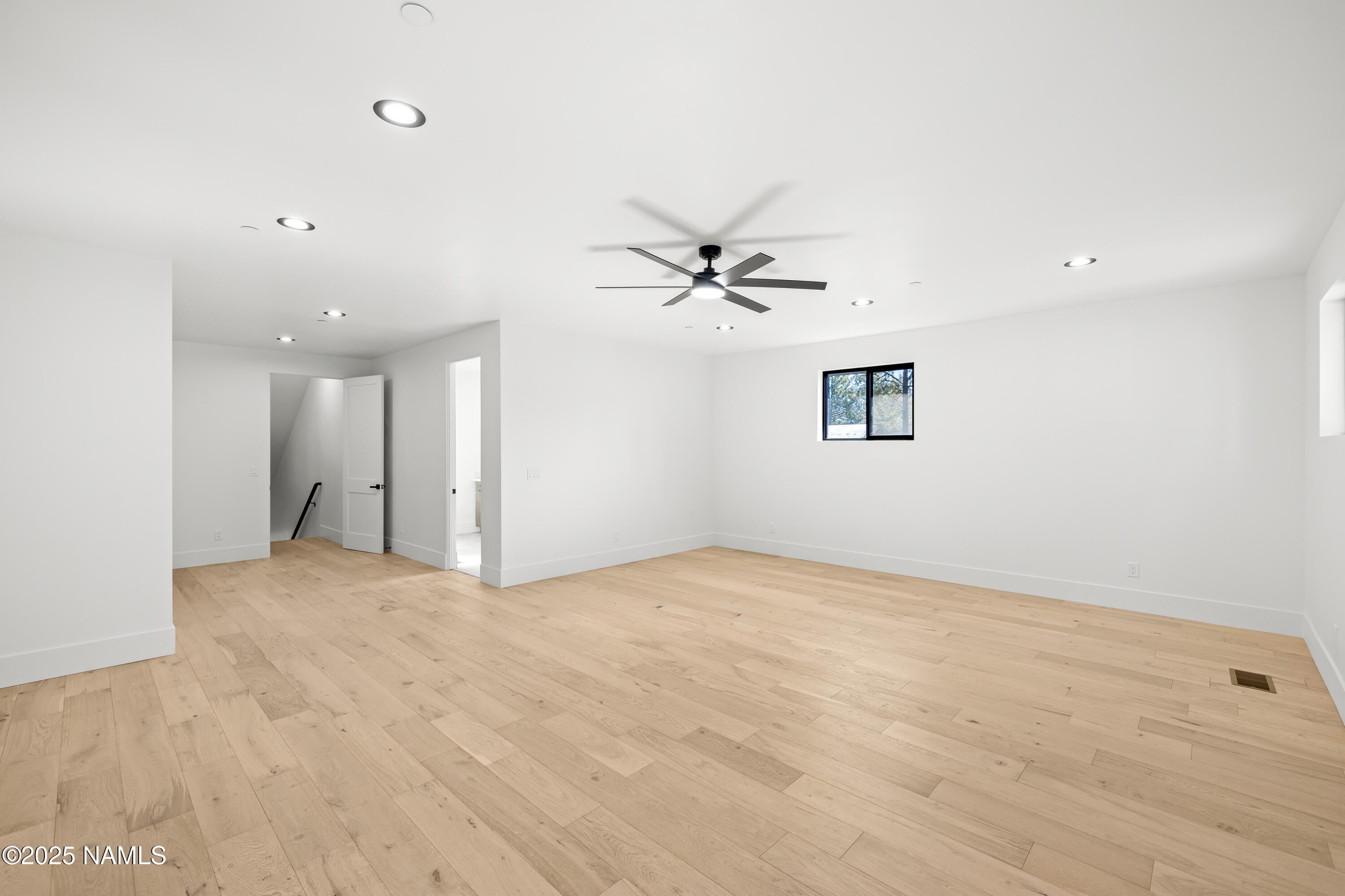 Flagstaff, Arizona, 86005, United States, 4 Bedrooms Bedrooms, ,4 BathroomsBathrooms,Residential,Active,1922481