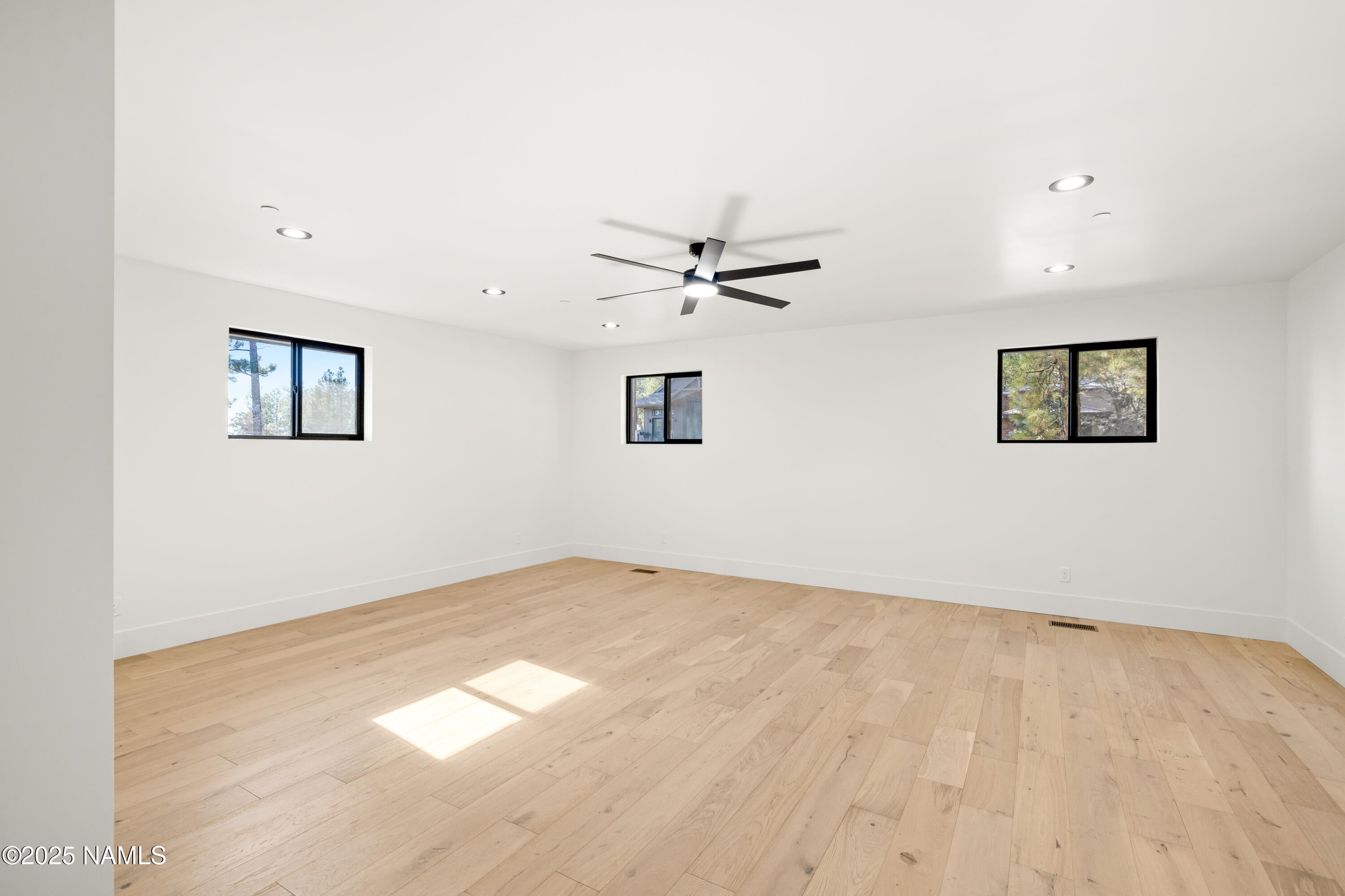 Flagstaff, Arizona, 86005, United States, 4 Bedrooms Bedrooms, ,4 BathroomsBathrooms,Residential,Active,1922481