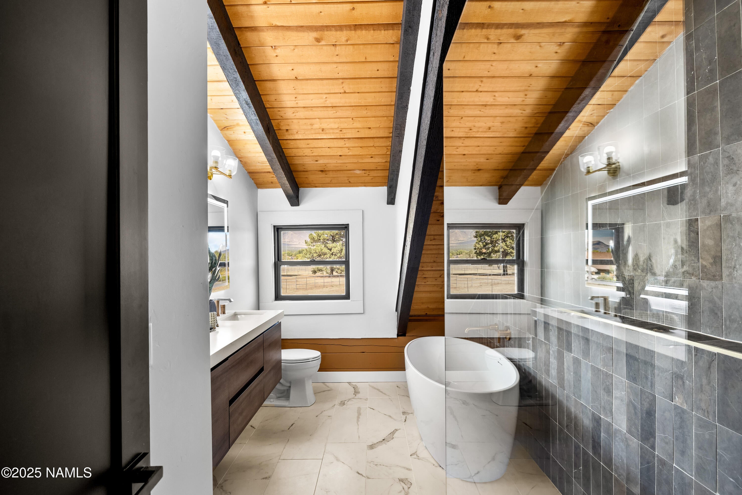 Flagstaff, Arizona, 86004, United States, ,4 BathroomsBathrooms,Residential,Active,1888488