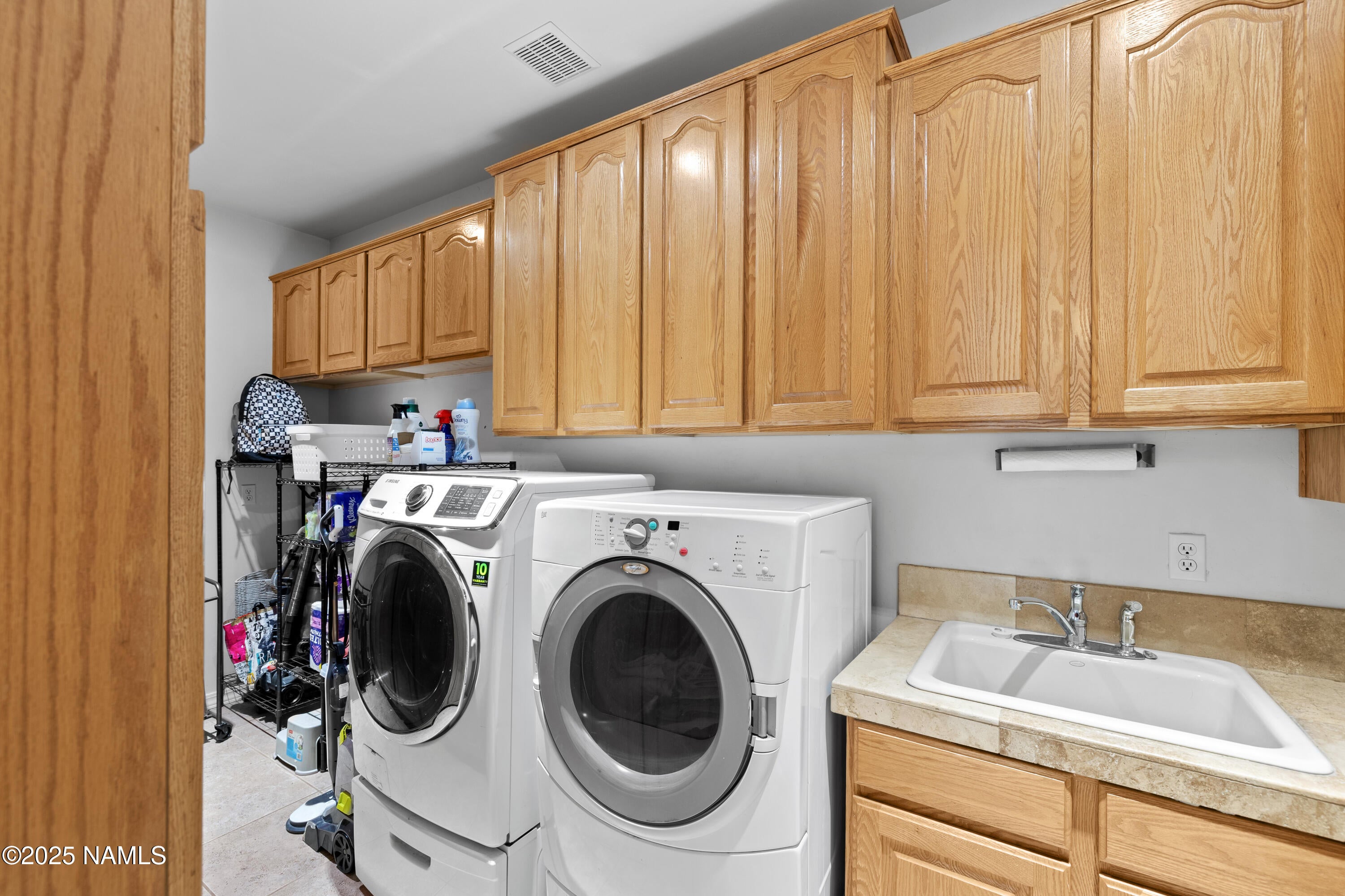 Flagstaff, Arizona, 86001, United States, 5 Bedrooms Bedrooms, ,5 BathroomsBathrooms,Residential,Active,1945089