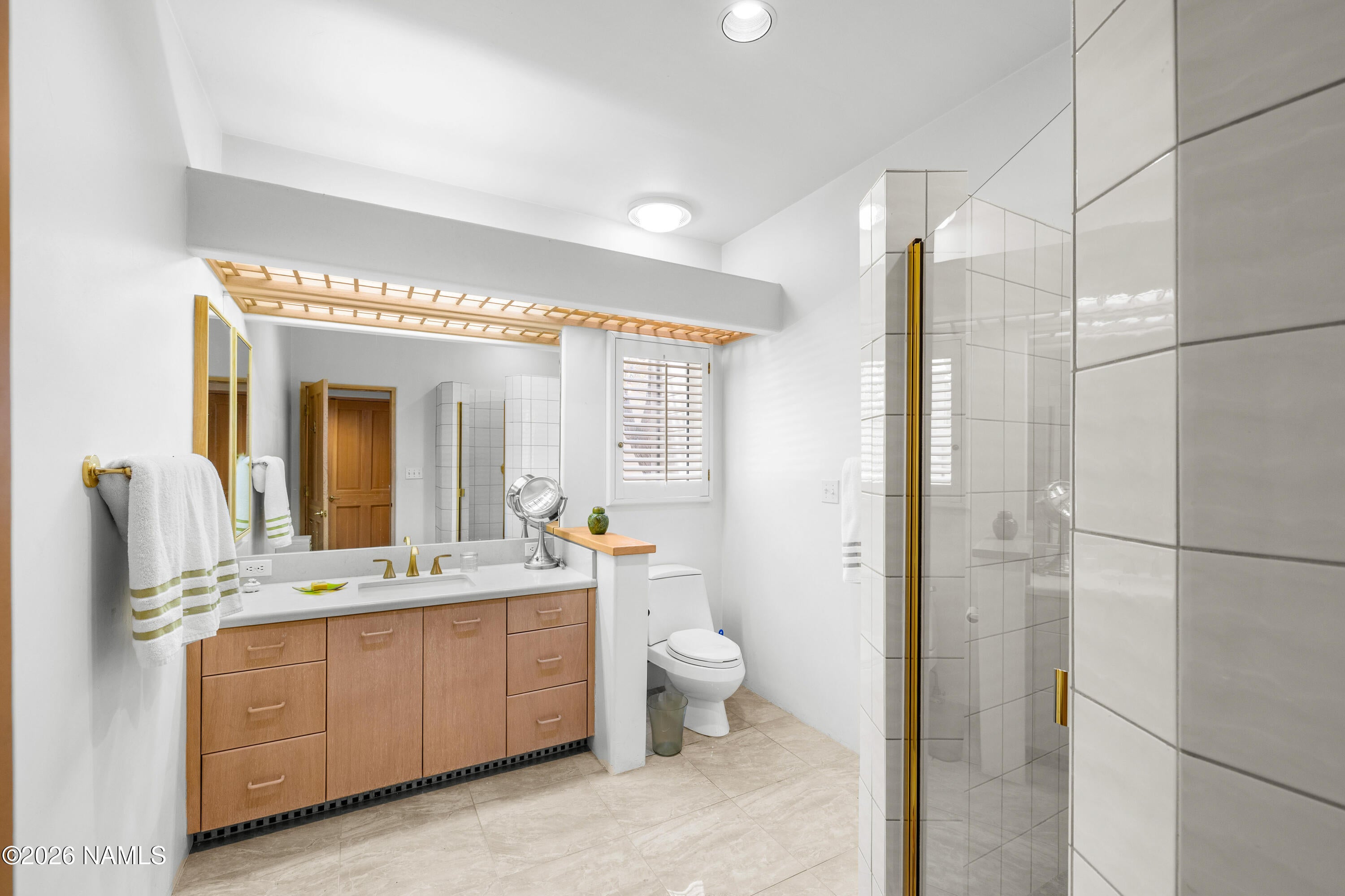 Flagstaff, Arizona, 86004, United States, 3 Bedrooms Bedrooms, ,3 BathroomsBathrooms,Residential,Active,2045391