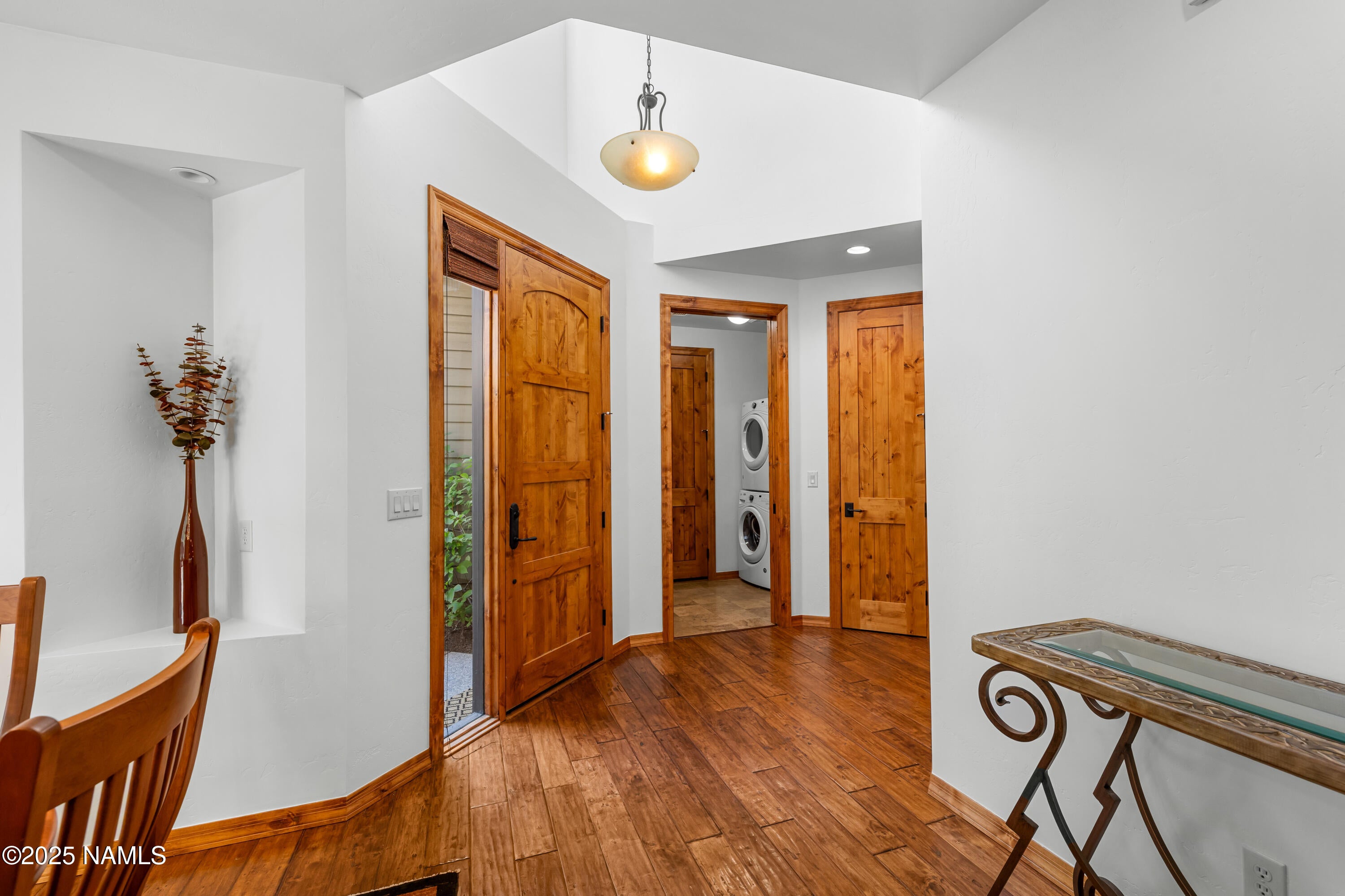 Flagstaff, Arizona, 86005, United States, 3 Bedrooms Bedrooms, ,3 BathroomsBathrooms,Residential,Active,1922673