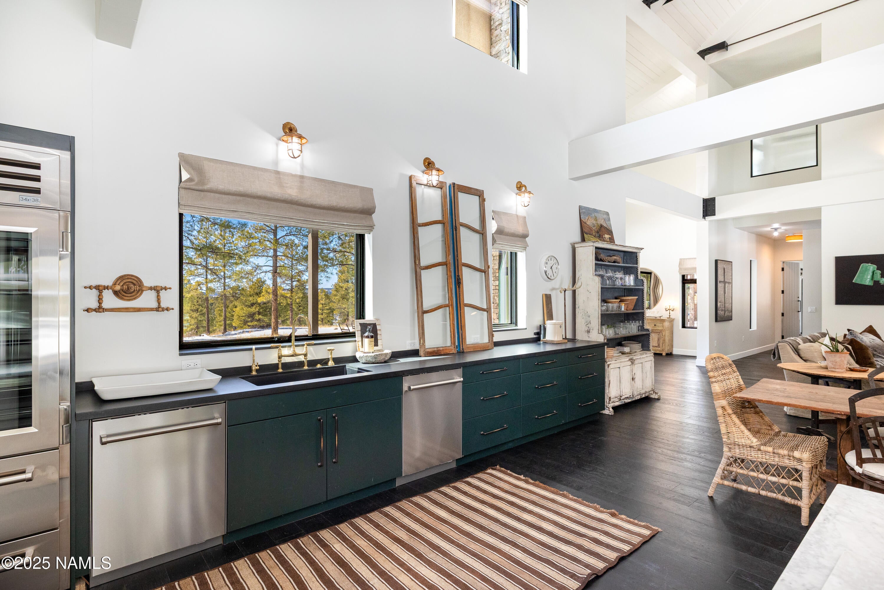 Flagstaff, Arizona, 86004, United States, 4 Bedrooms Bedrooms, ,6 BathroomsBathrooms,Residential,Active,1756325