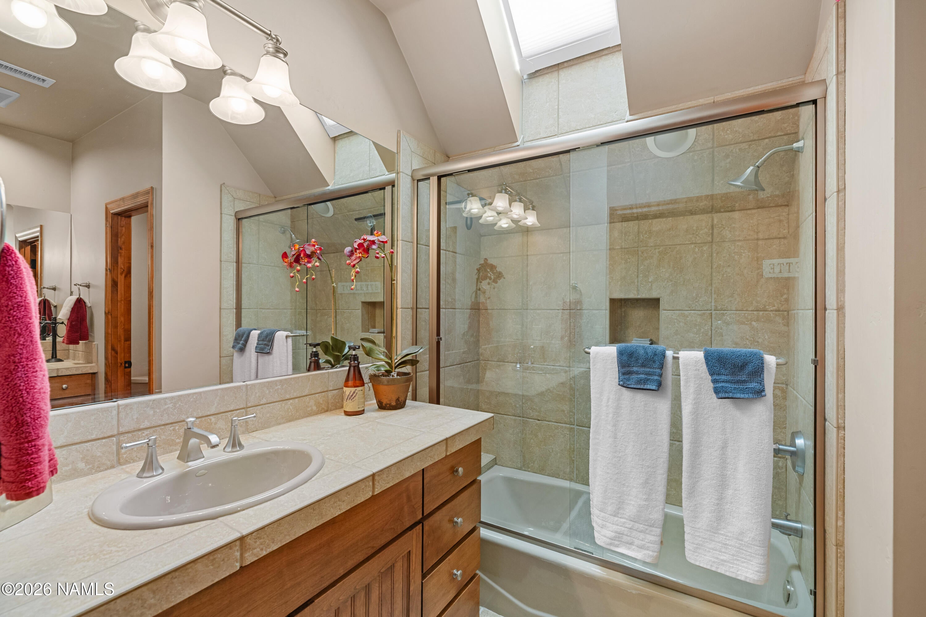 Flagstaff, Arizona, 86005, United States, 4 Bedrooms Bedrooms, ,4 BathroomsBathrooms,Residential,Active,2009412