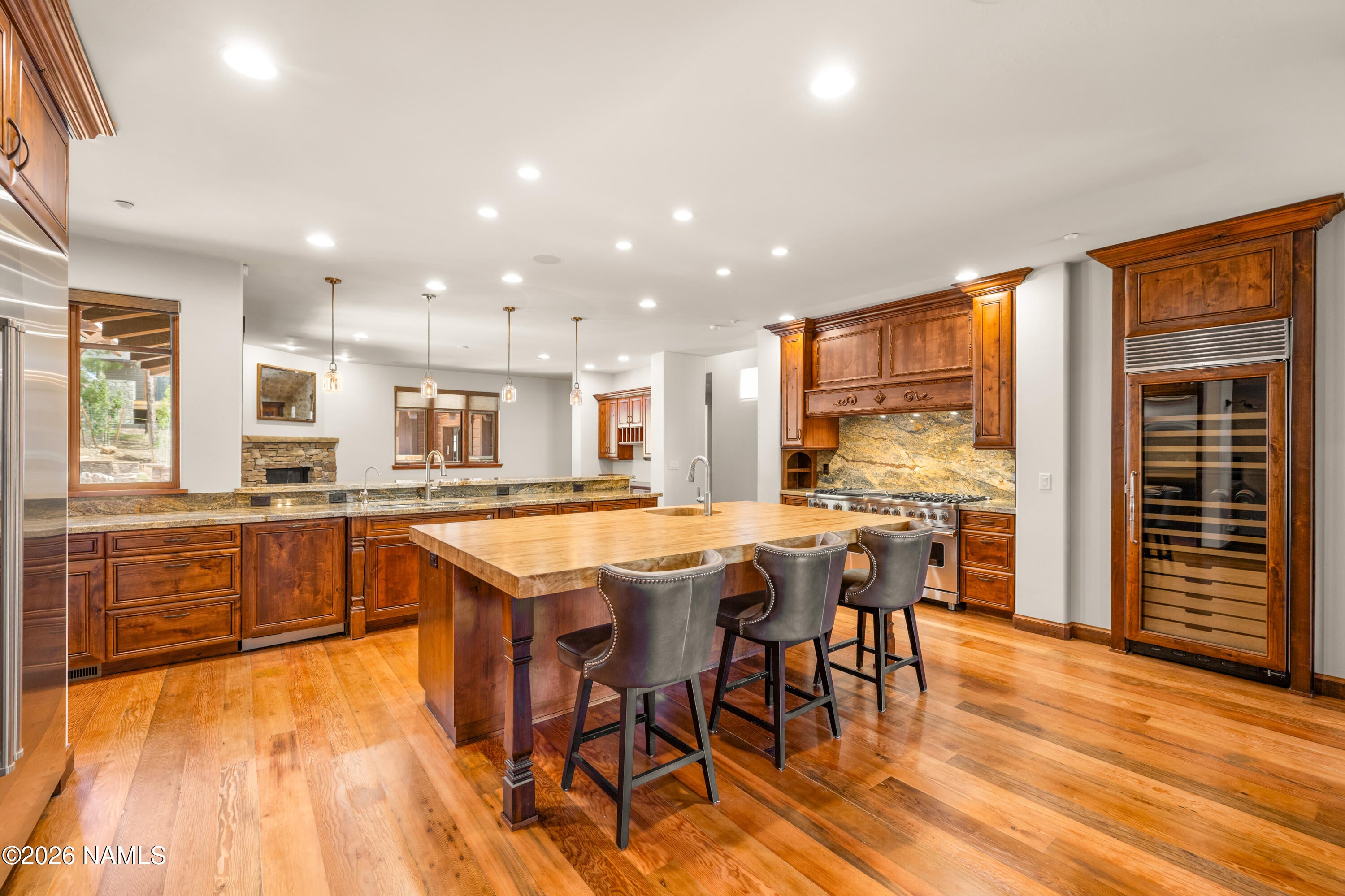Flagstaff, Arizona, 86005, United States, 5 Bedrooms Bedrooms, ,6 BathroomsBathrooms,Residential,Active,2042667