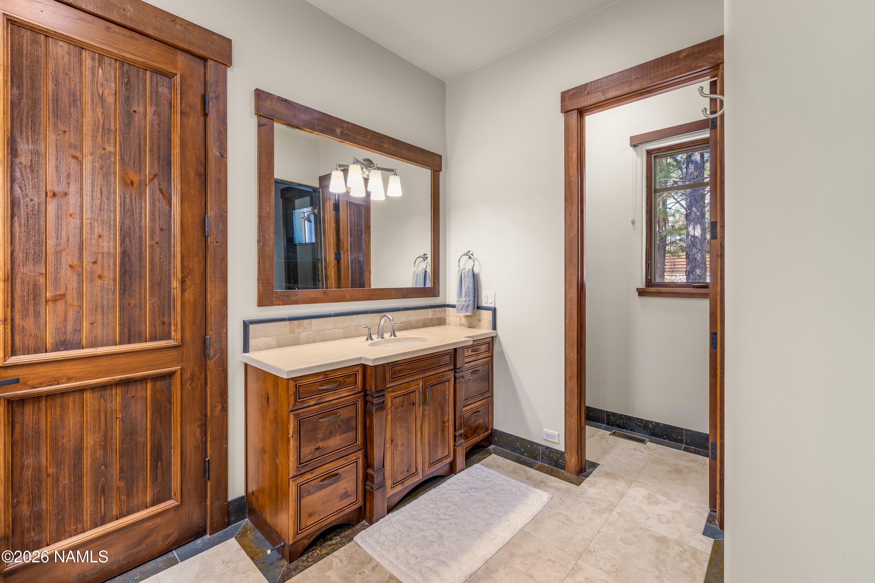 Flagstaff, Arizona, 86005, United States, 5 Bedrooms Bedrooms, ,6 BathroomsBathrooms,Residential,Active,2042667