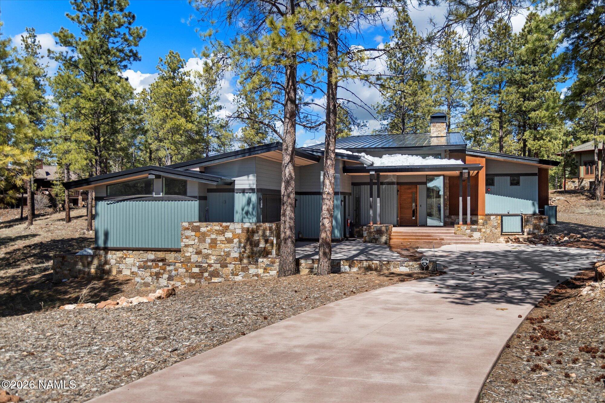 Flagstaff, Arizona, 86005, United States, 4 Bedrooms Bedrooms, ,4 BathroomsBathrooms,Residential,Active,2006845