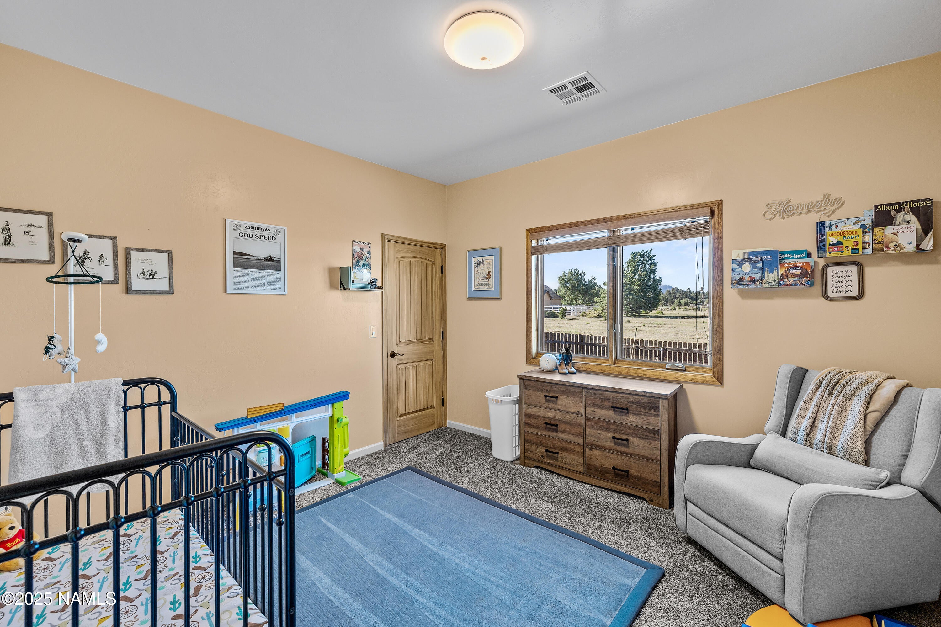 Flagstaff, Arizona, 86004, United States, 4 Bedrooms Bedrooms, ,3 BathroomsBathrooms,Residential,Active,1868120