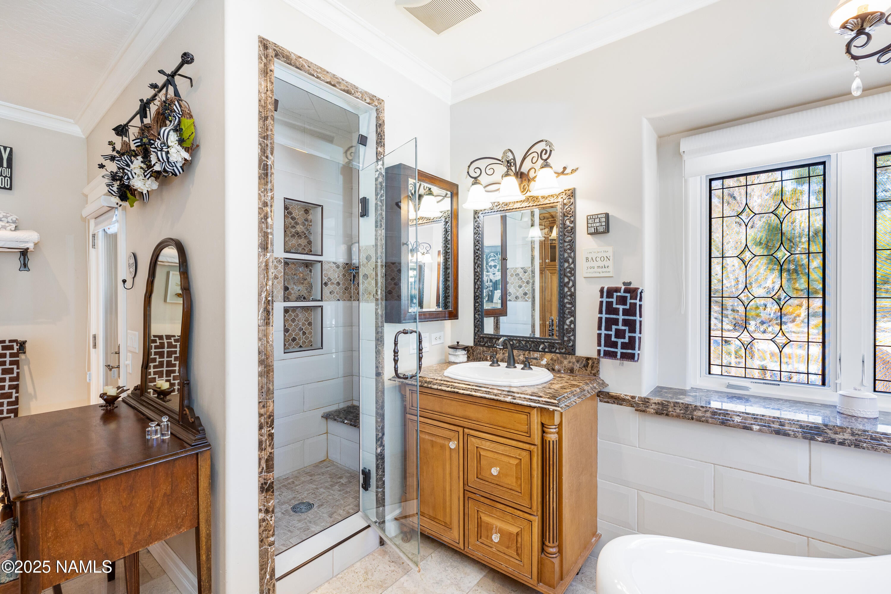 Flagstaff, Arizona, 86005, United States, ,5 BathroomsBathrooms,Residential,Active,1756410