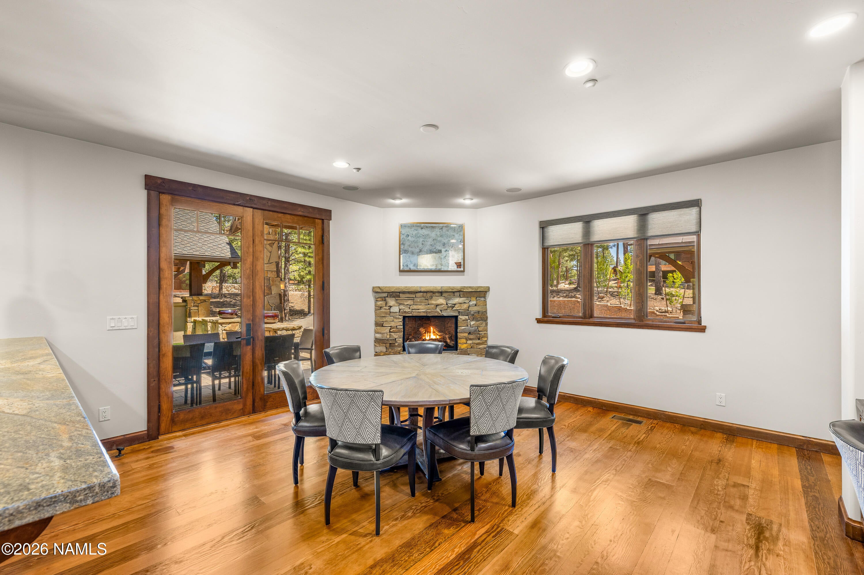 Flagstaff, Arizona, 86005, United States, 5 Bedrooms Bedrooms, ,6 BathroomsBathrooms,Residential,Active,2042667