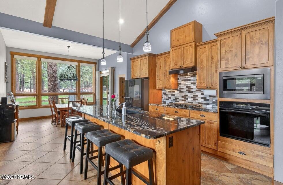 Flagstaff, Arizona, 86001, United States, 3 Bedrooms Bedrooms, ,3 BathroomsBathrooms,Residential,Contingent,2045038
