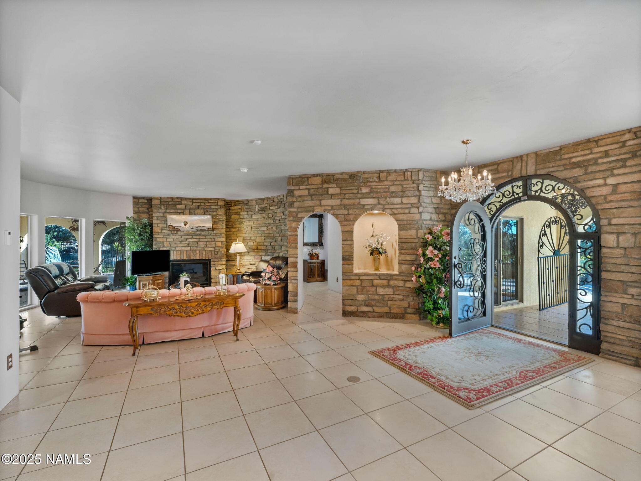 Williams, Arizona, 86046, United States, 3 Bedrooms Bedrooms, ,4 BathroomsBathrooms,Residential,Active,1871833